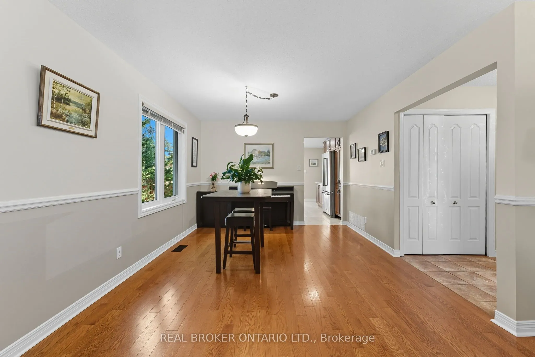 6 Candow Crescent