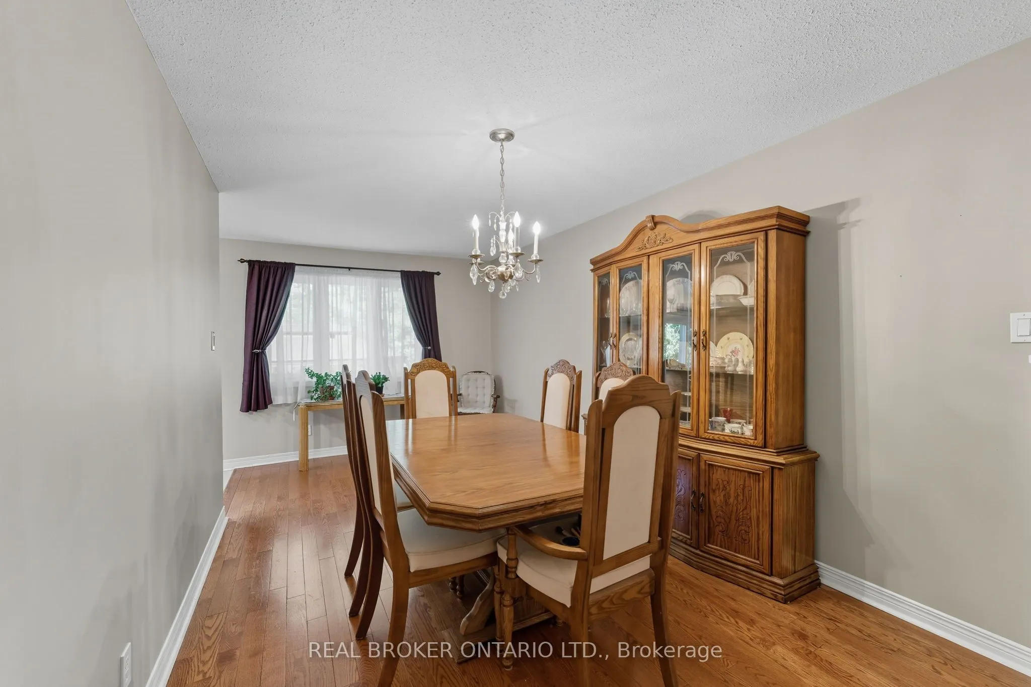 6 Candow Crescent