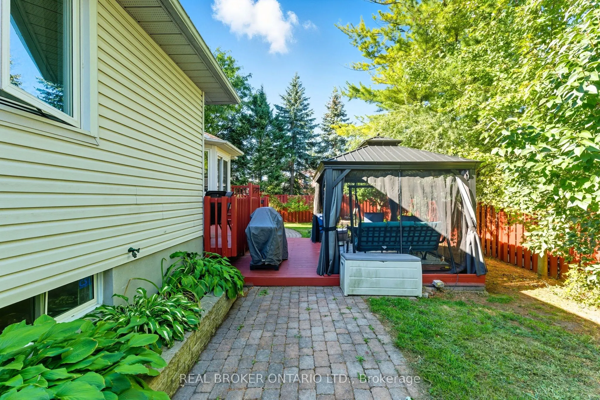 6 Candow Crescent