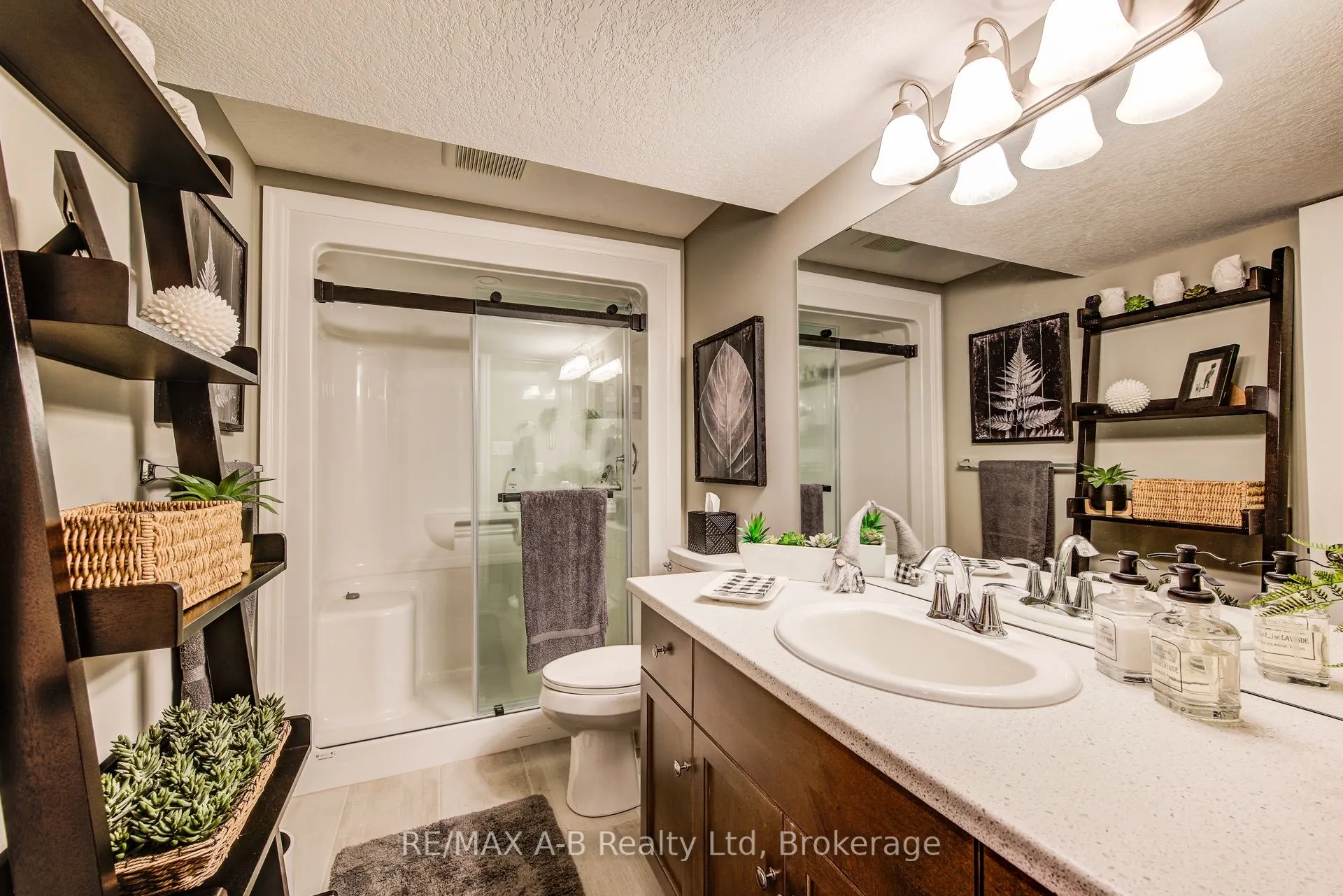 53 Roth Street, #22