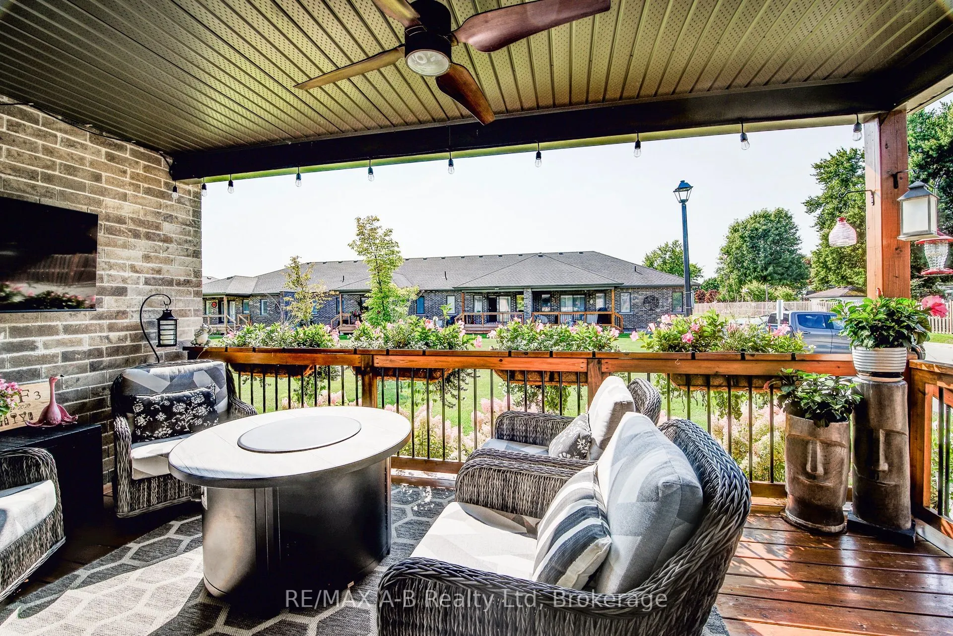 53 Roth Street, #22