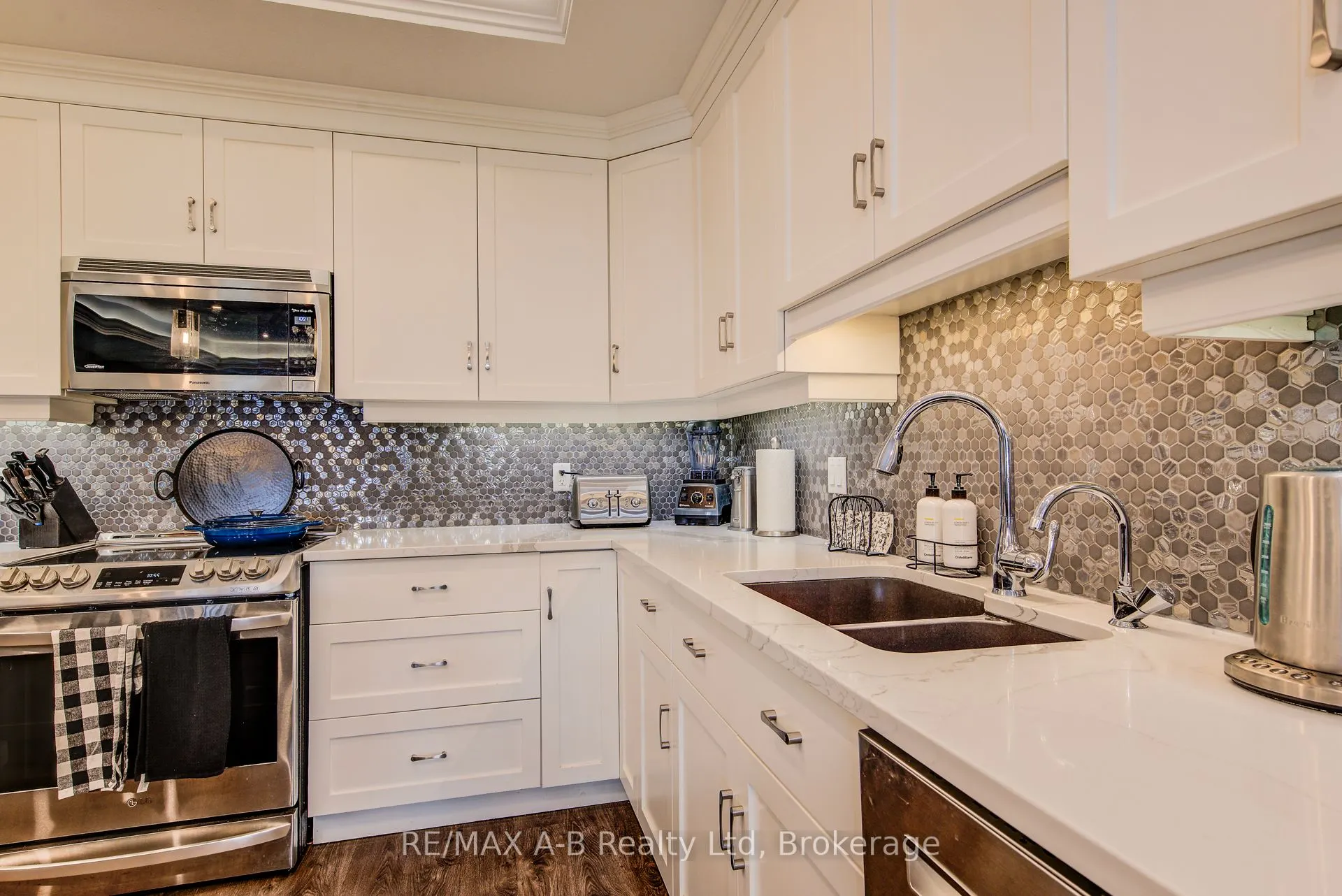 53 Roth Street, #22
