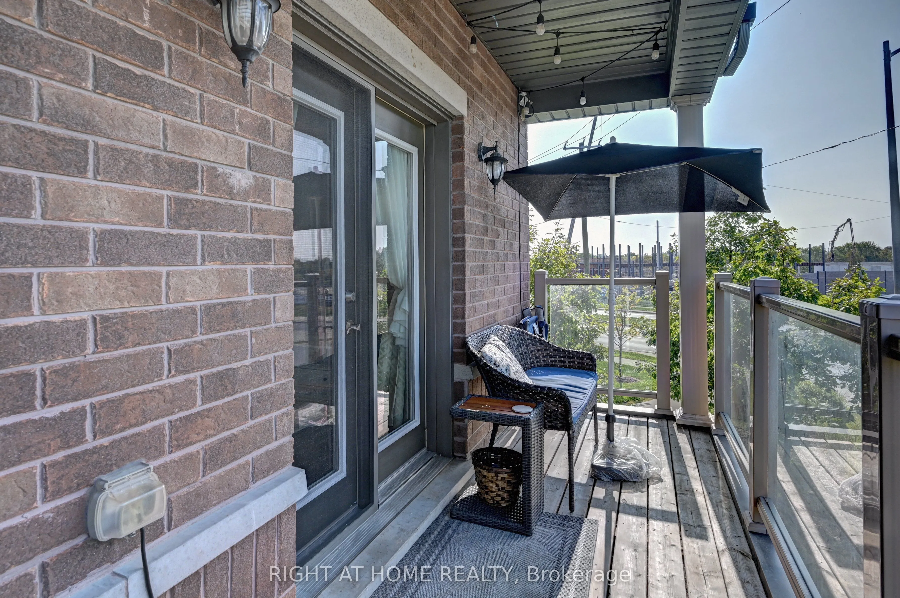 1102 Fairway Road N