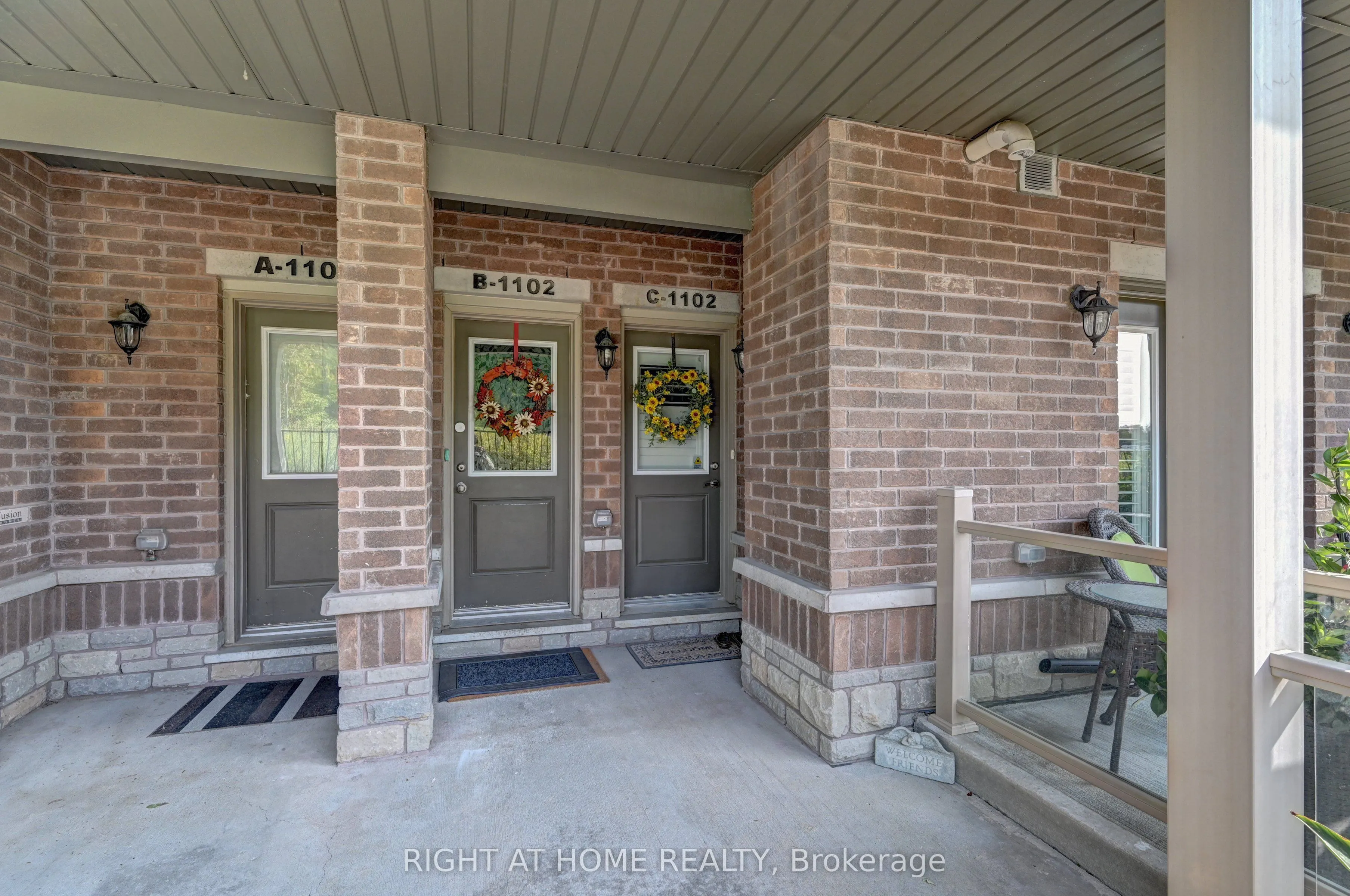 1102 Fairway Road N