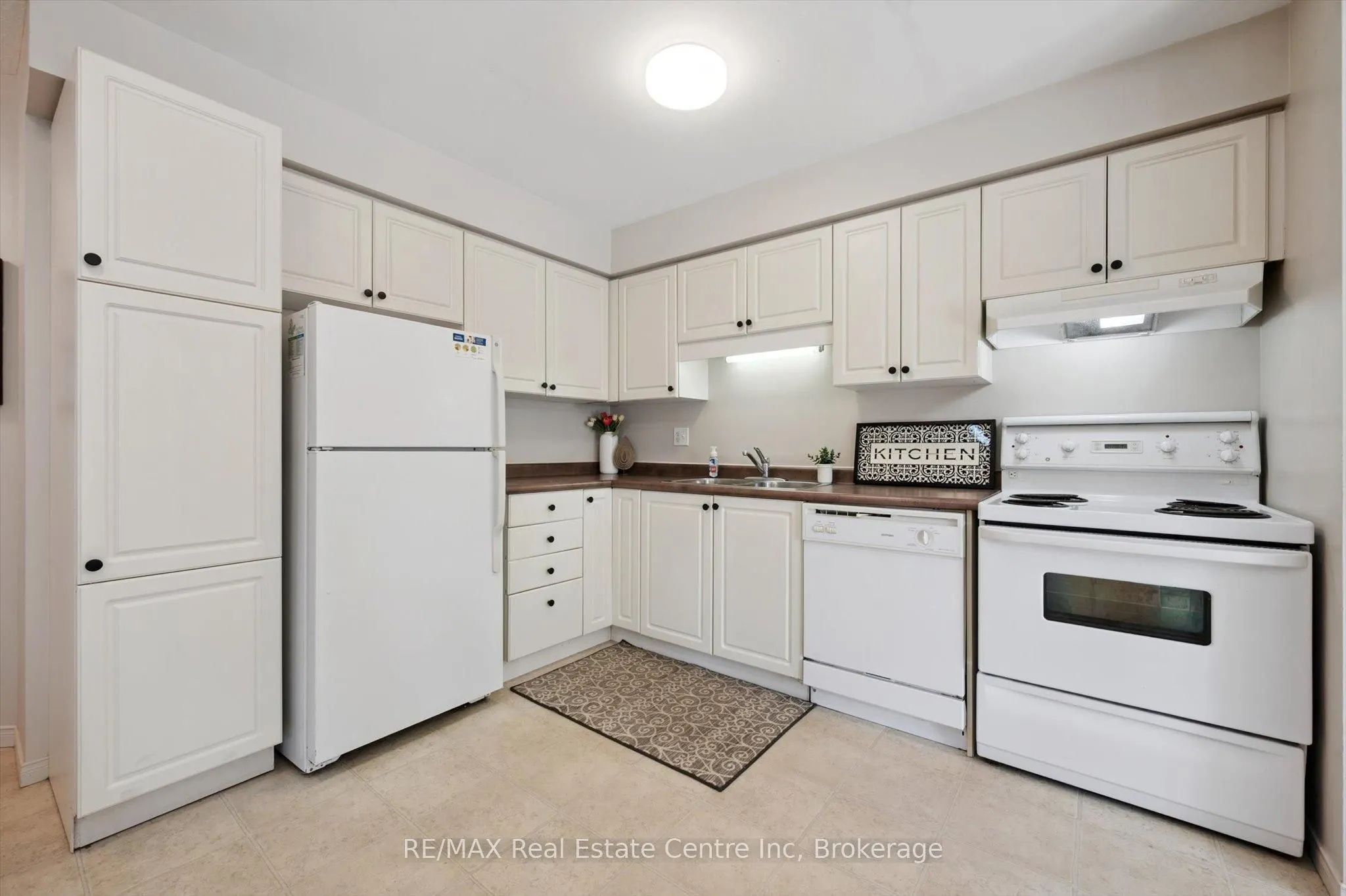124 GOSLING Gardens, #36