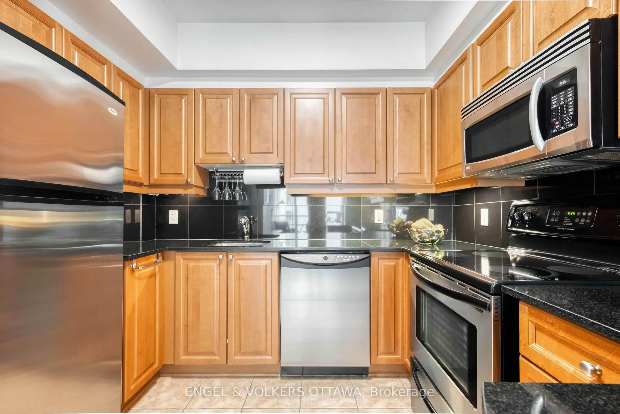 445 Laurier Avenue W, #2005
