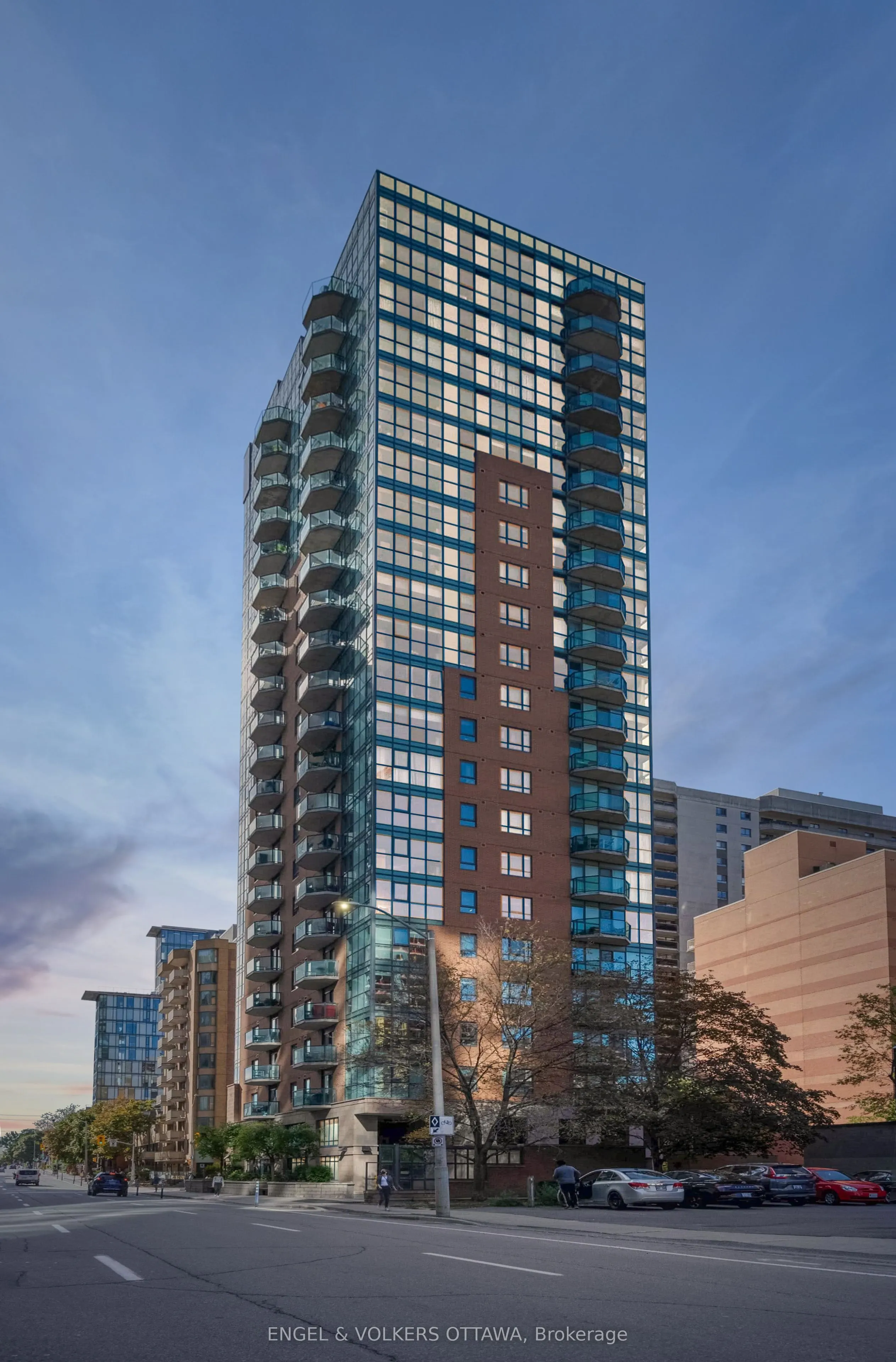 445 Laurier Avenue W, #2005