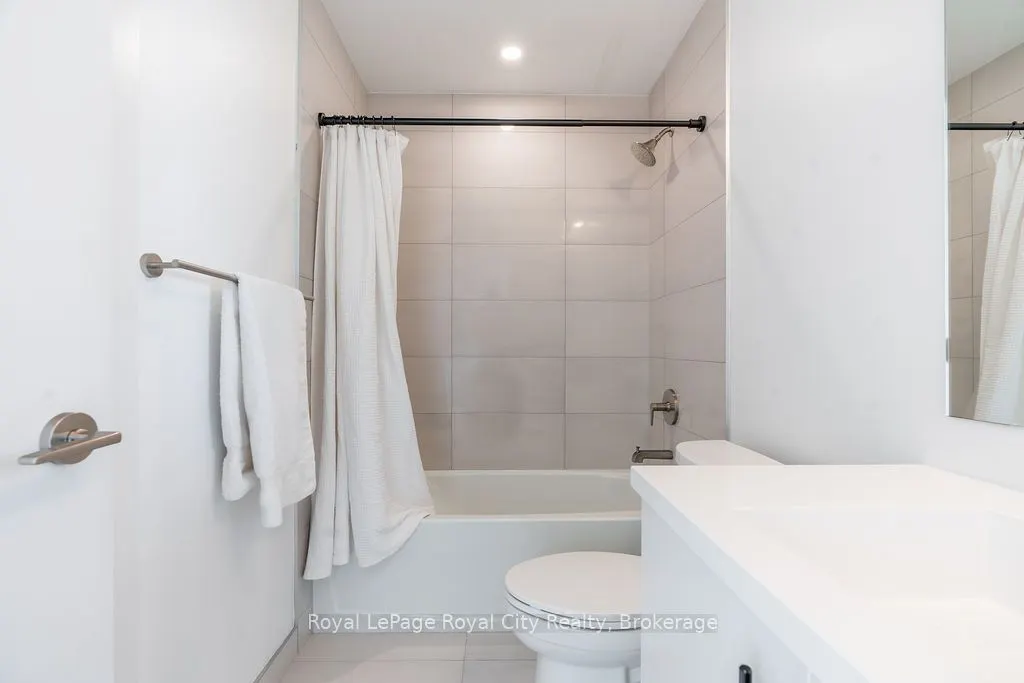 5 WELLINGTON Street S, #1001