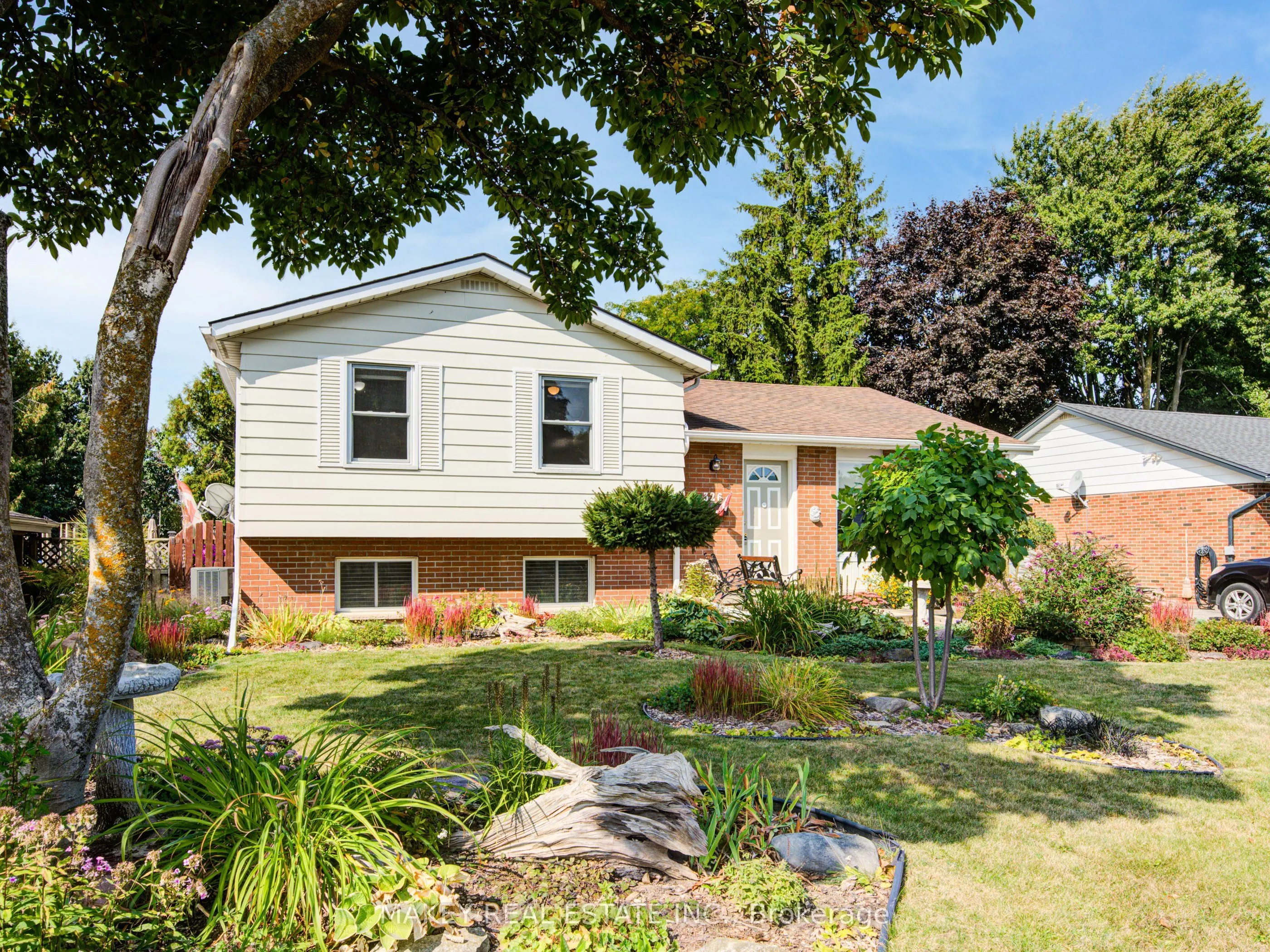 326 Short Avenue