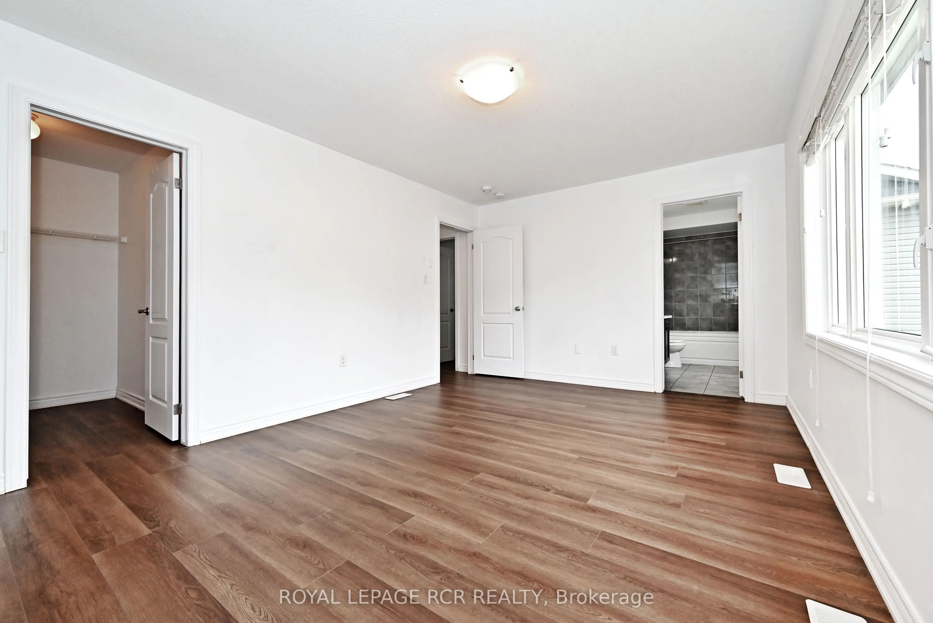 19 Knotty Pine Avenue