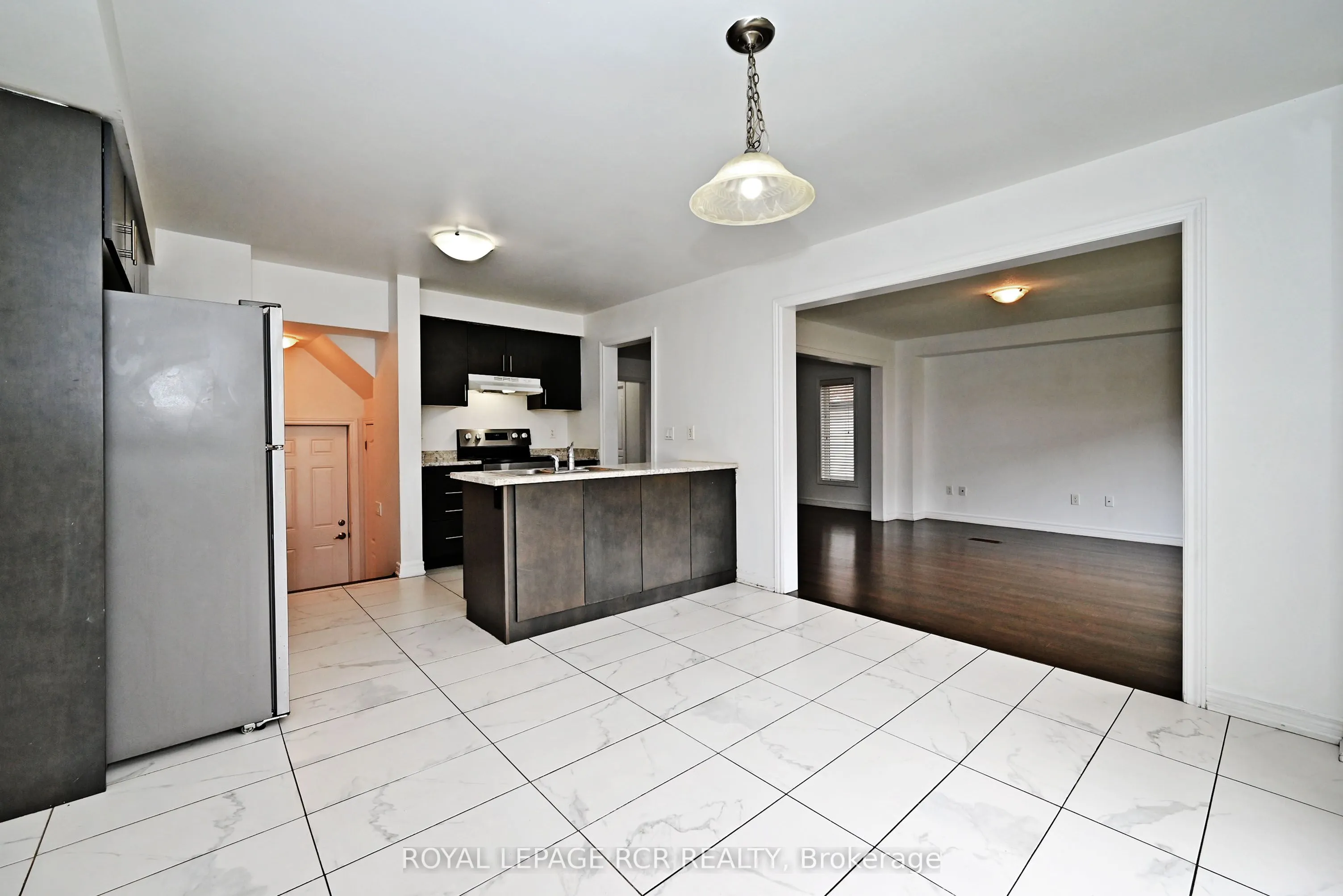 19 Knotty Pine Avenue