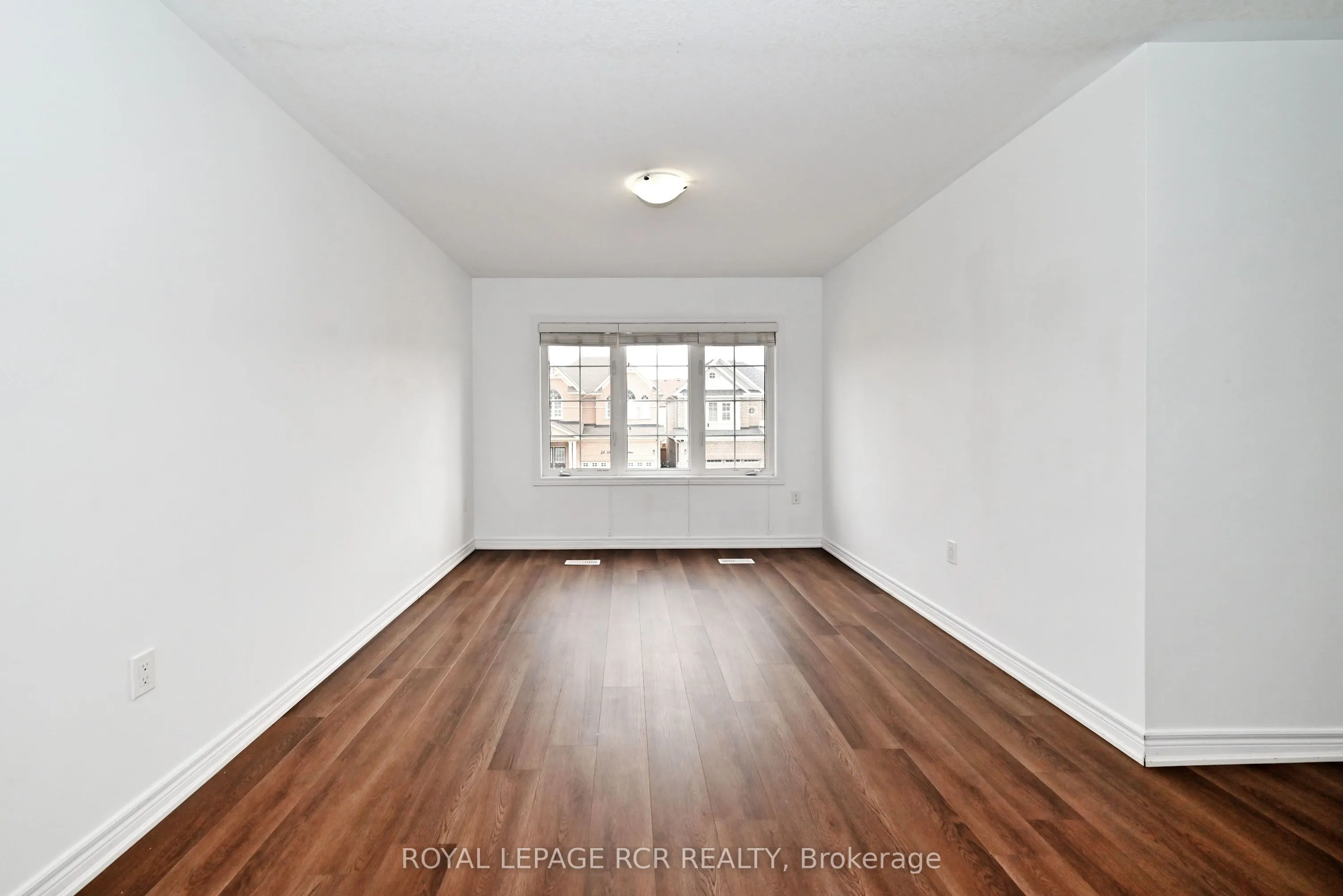 19 Knotty Pine Avenue