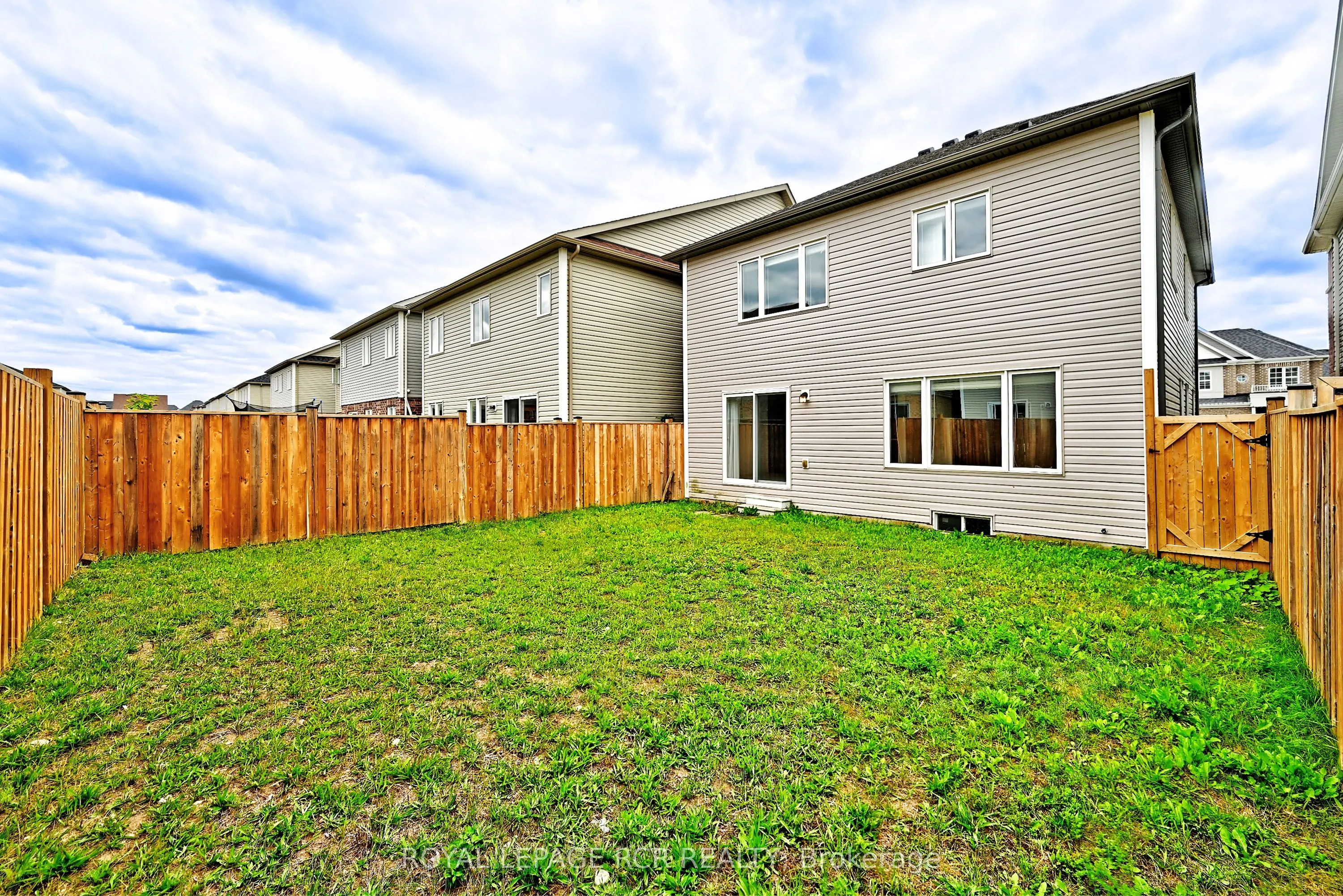 19 Knotty Pine Avenue