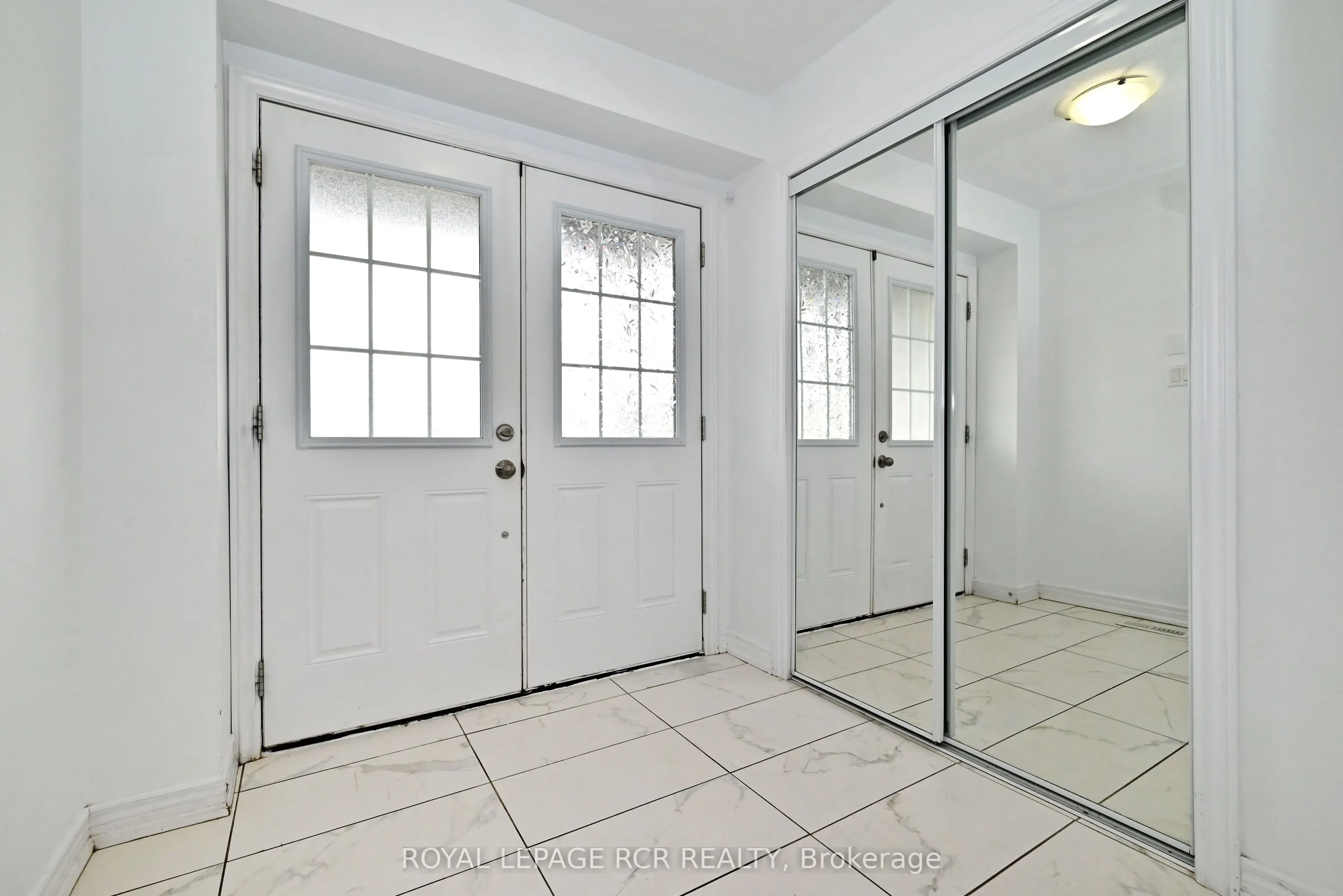 19 Knotty Pine Avenue