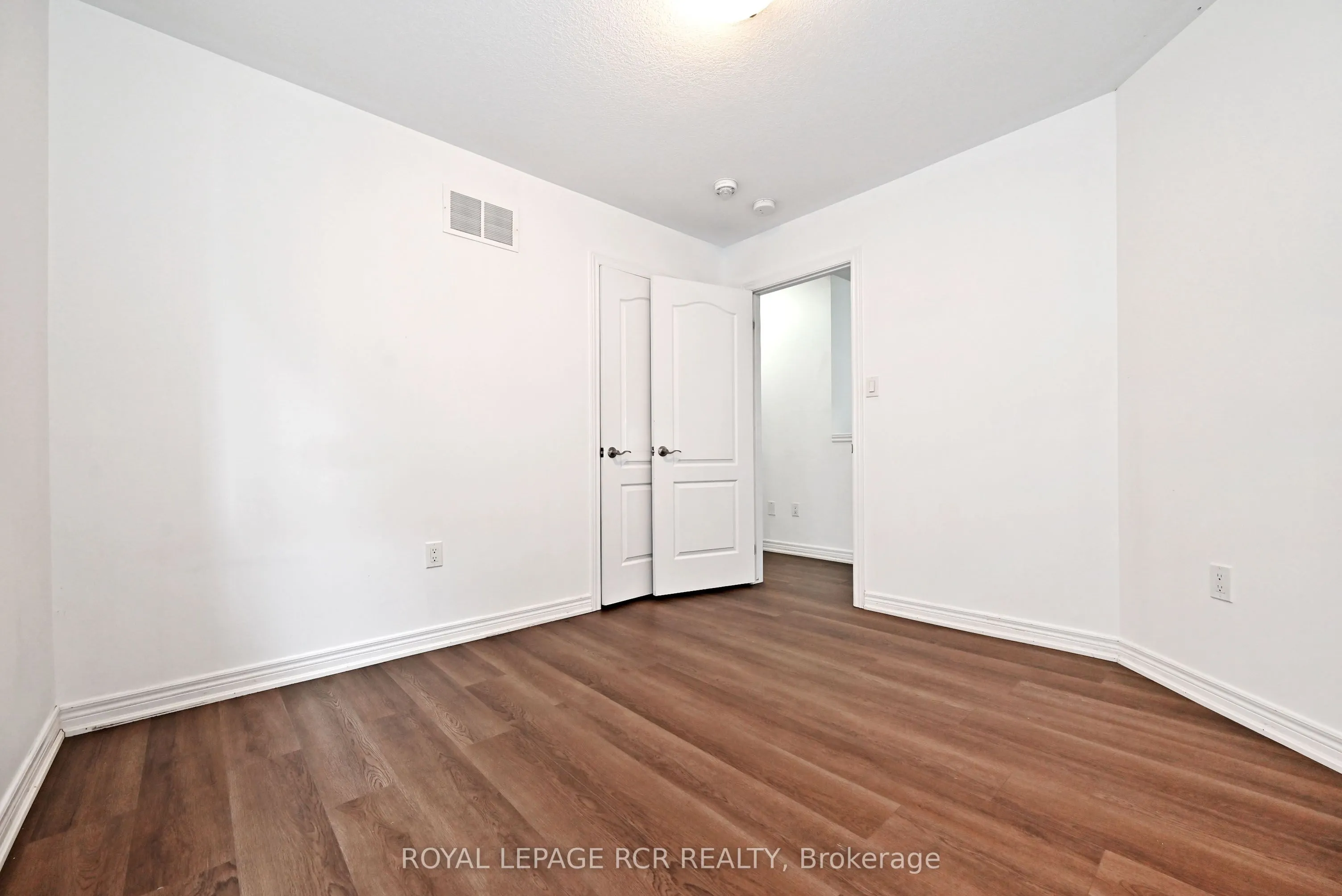 19 Knotty Pine Avenue