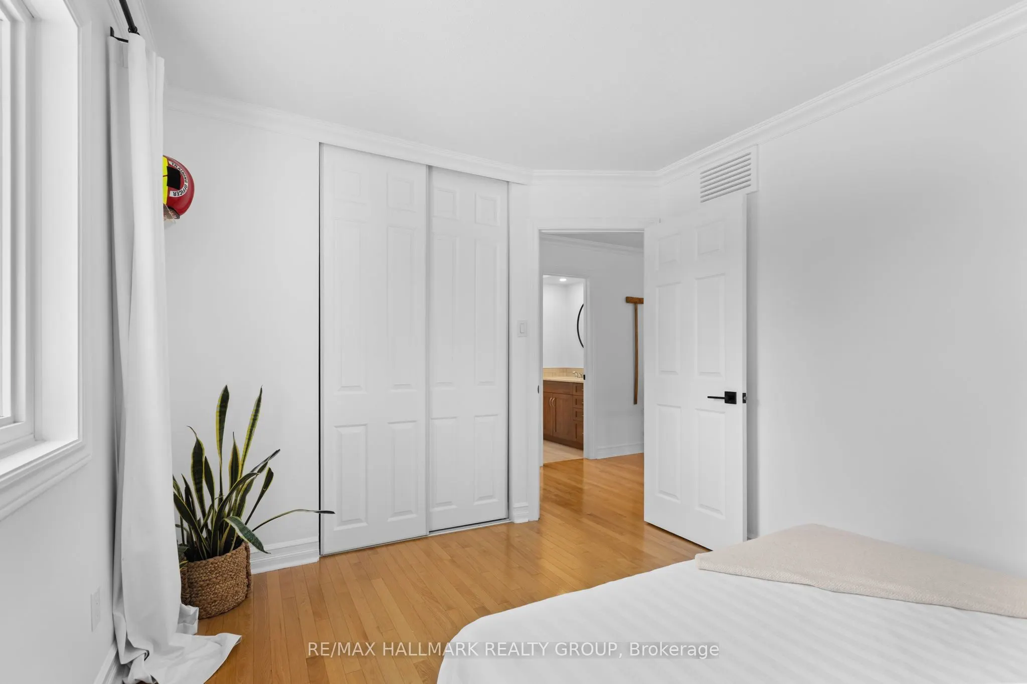 804 Adencliffe Drive