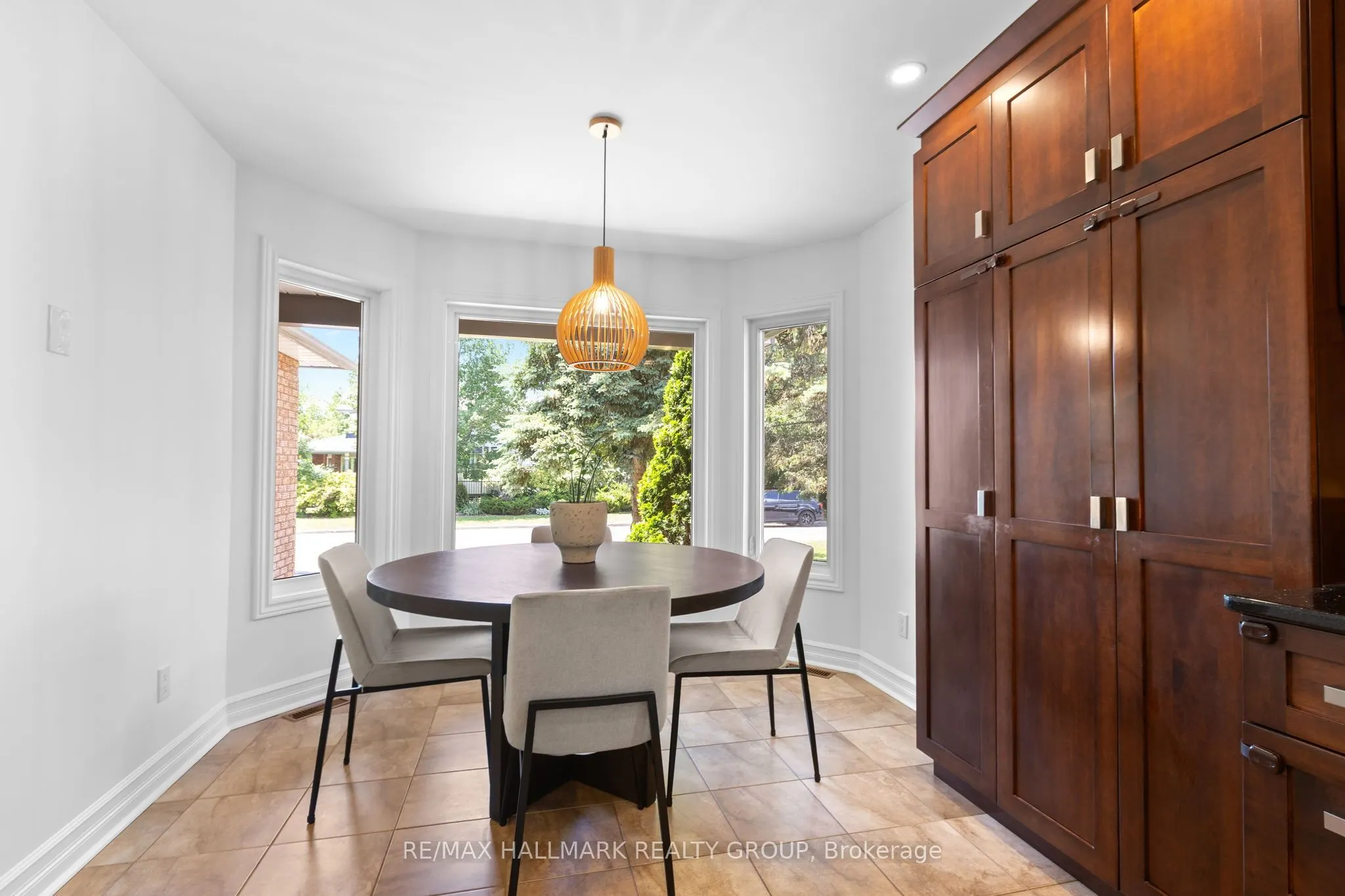 804 Adencliffe Drive