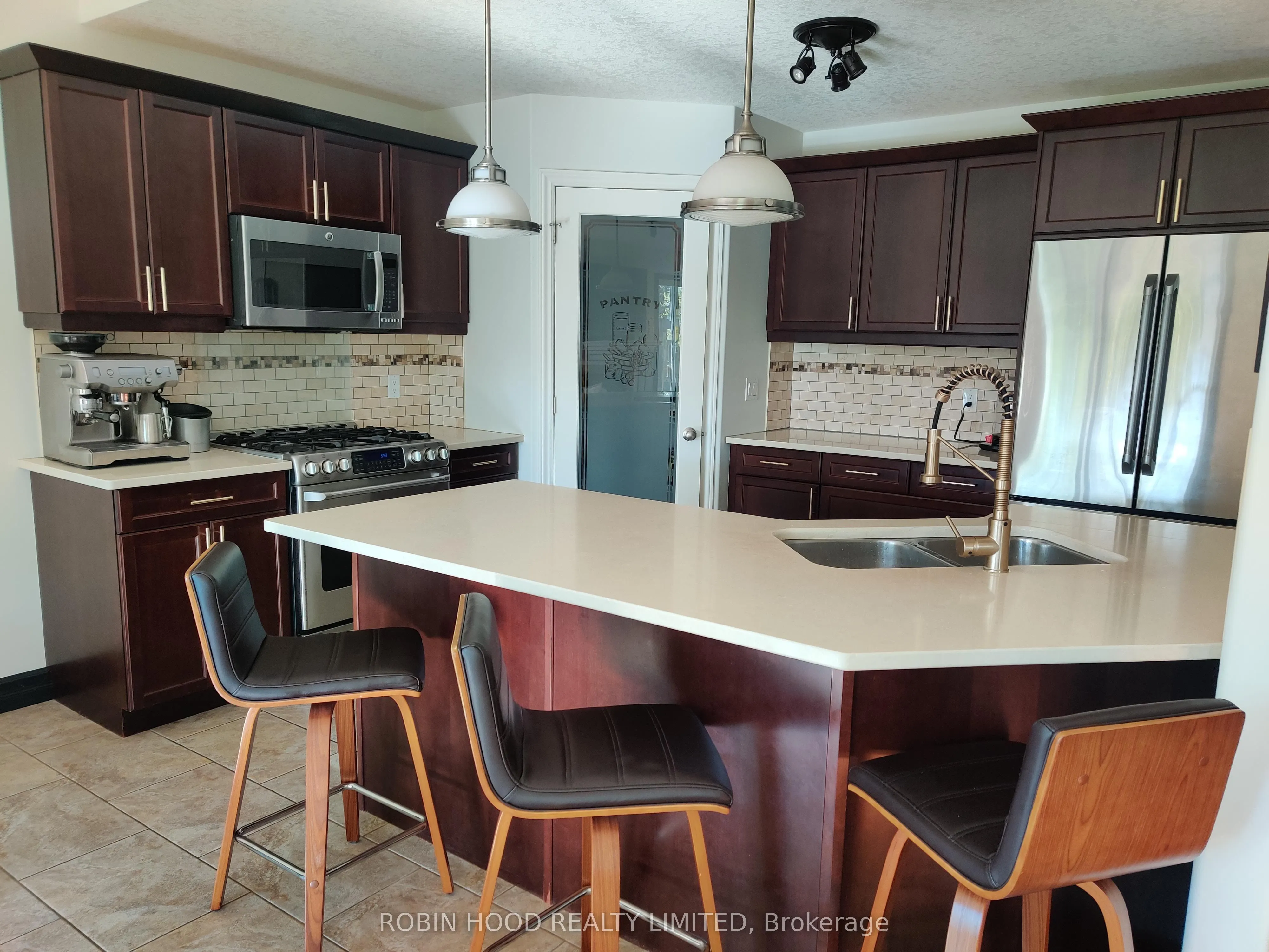 2701 Bateman Trail