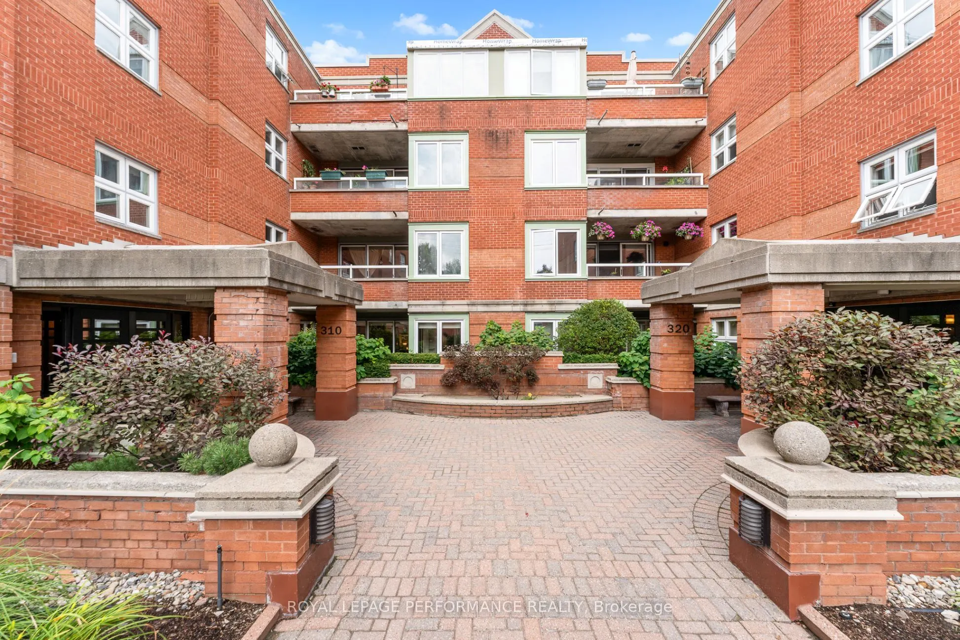 310 Crichton Street, #104