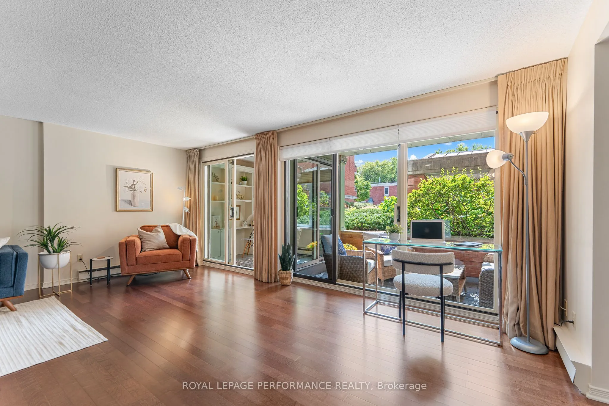 310 Crichton Street, #104