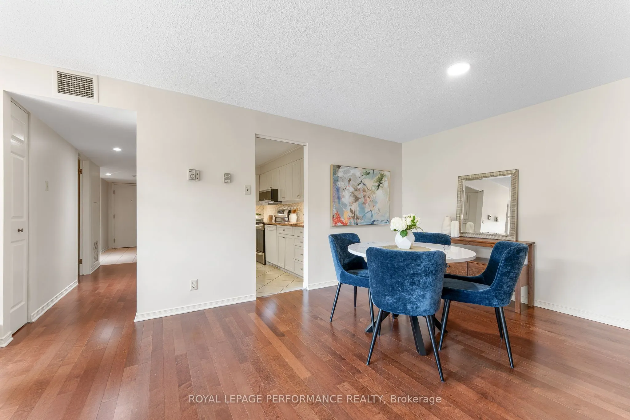 310 Crichton Street, #104