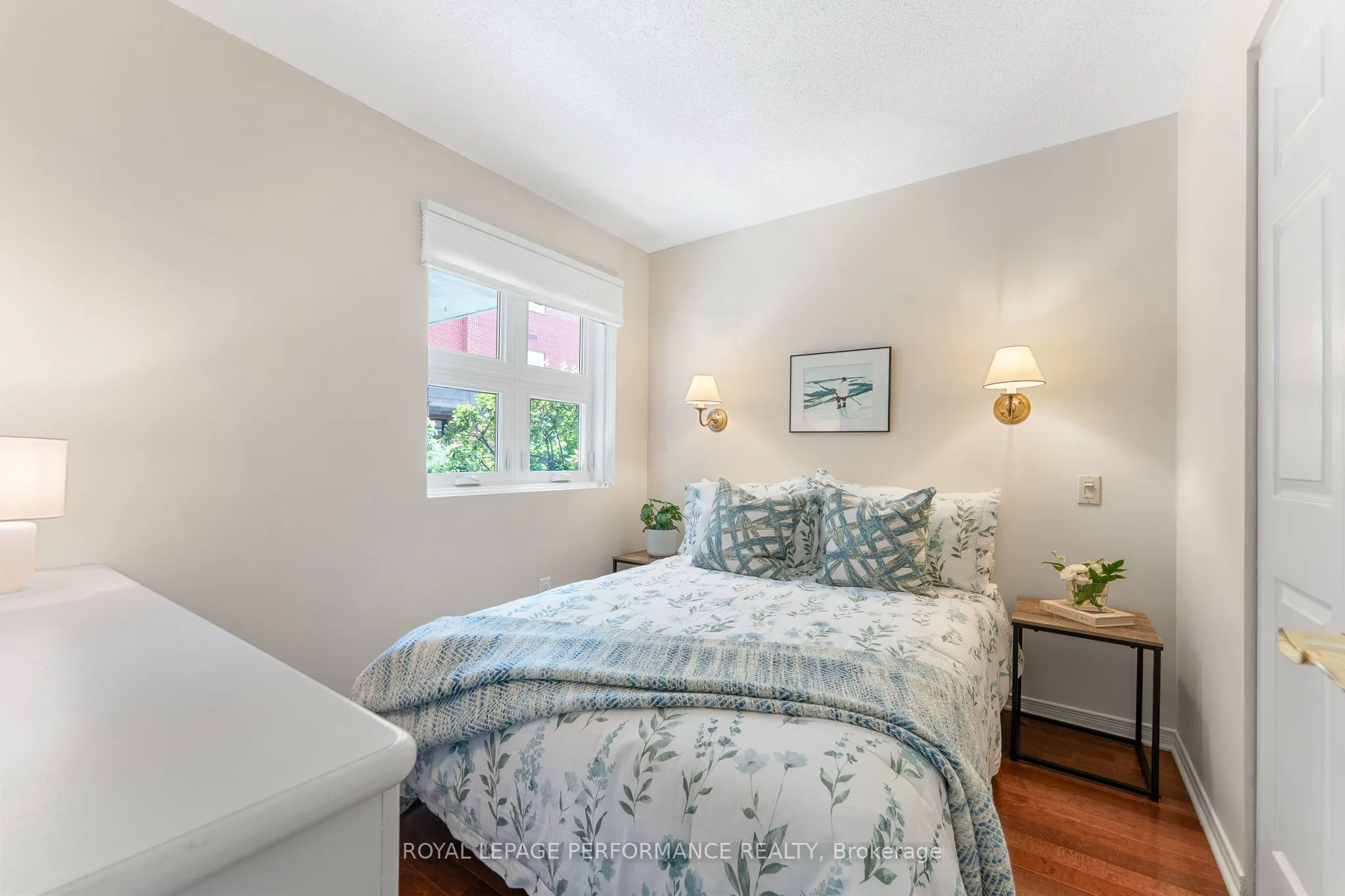 310 Crichton Street, #104