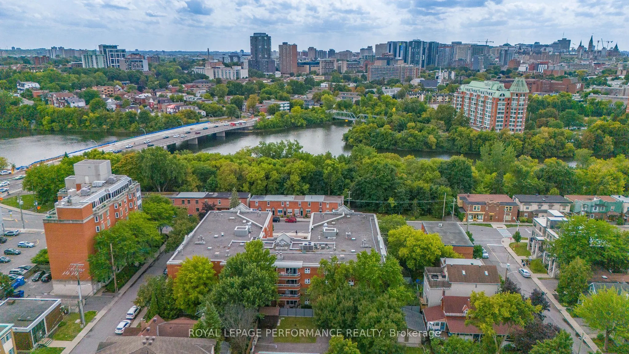 310 Crichton Street, #104