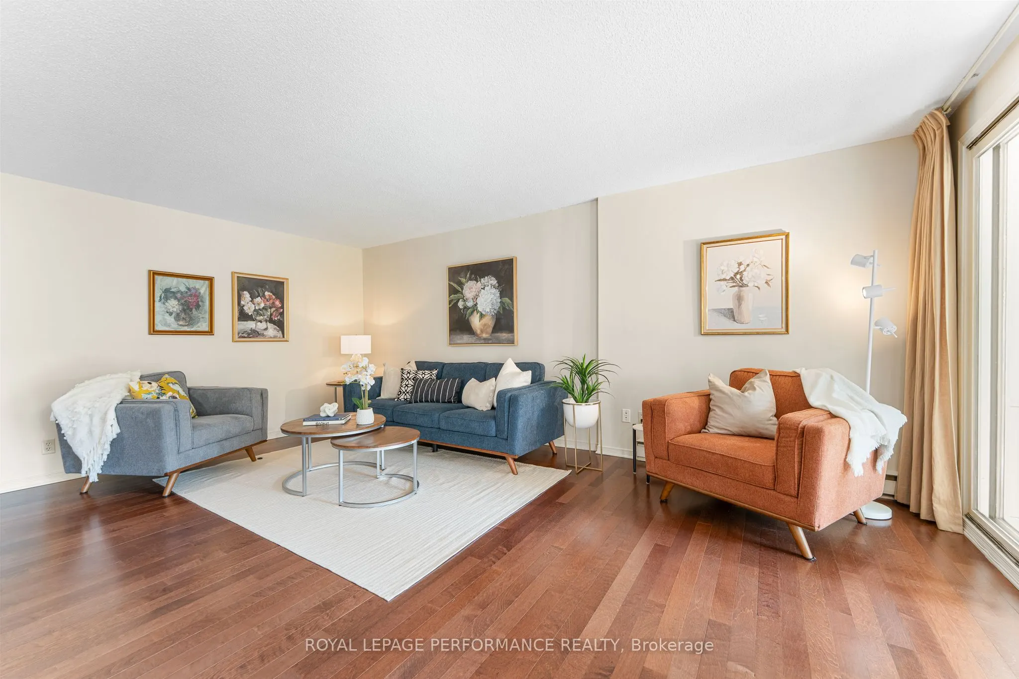 310 Crichton Street, #104