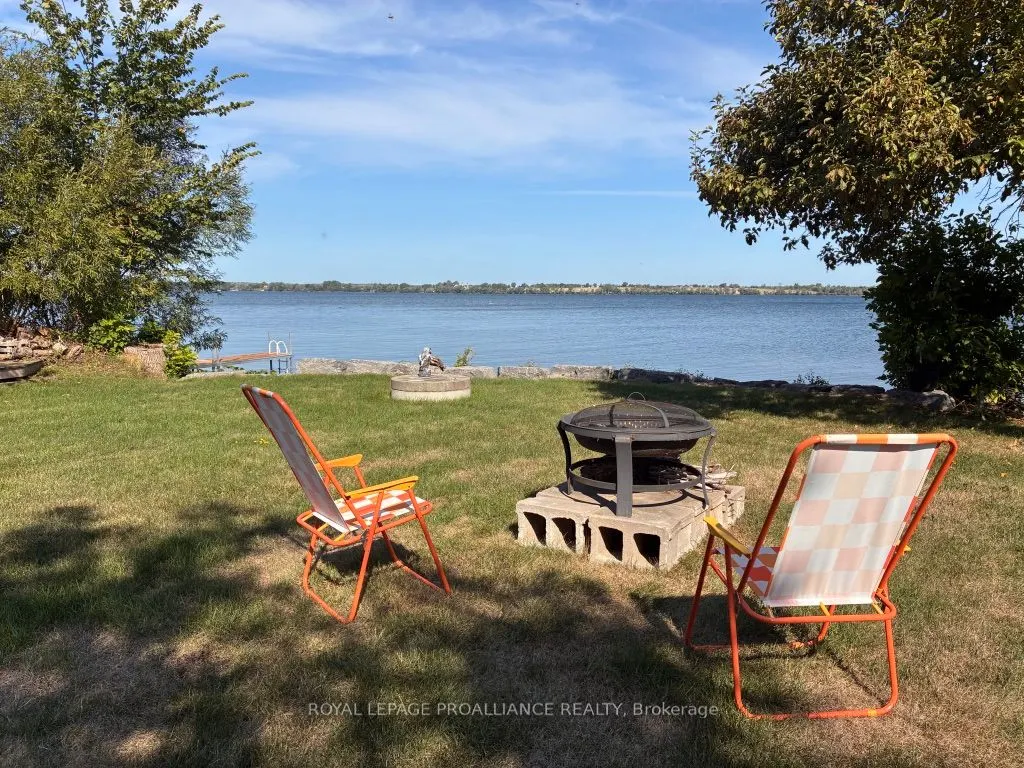 211 Prinyers Cove Crescent
