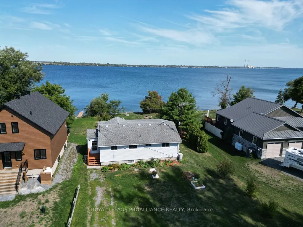211 Prinyers Cove Crescent
