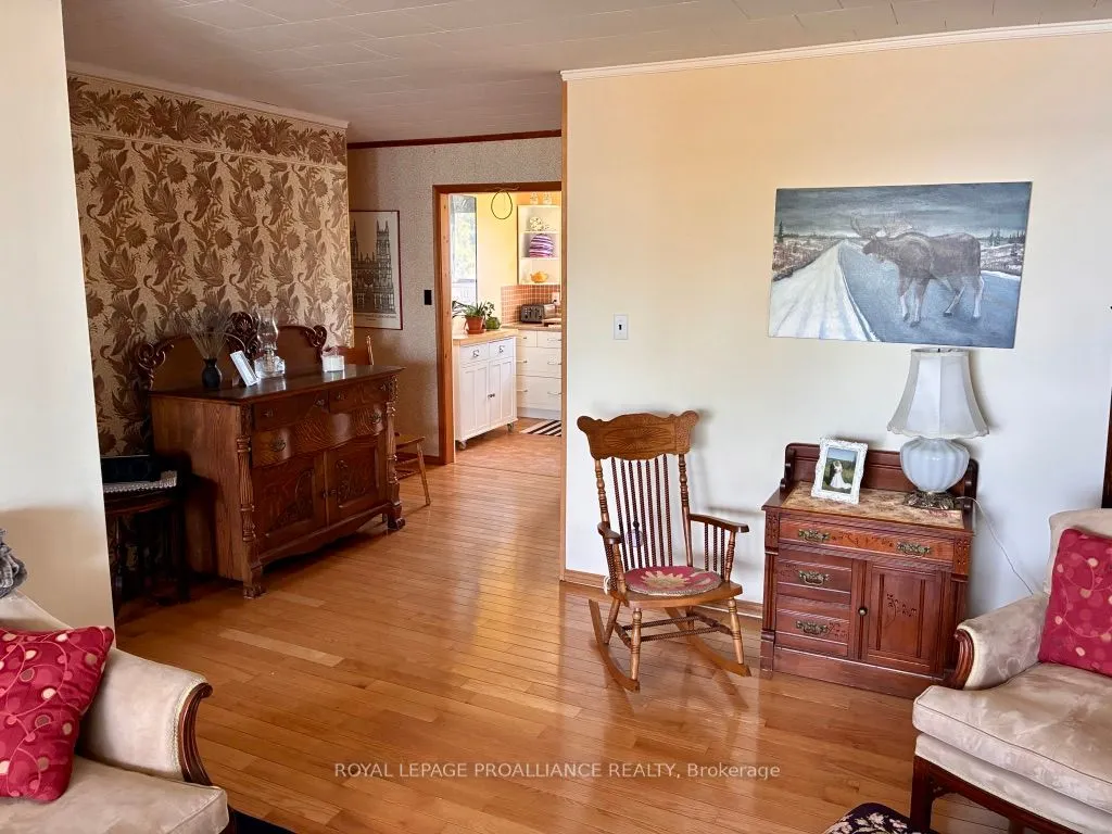 211 Prinyers Cove Crescent