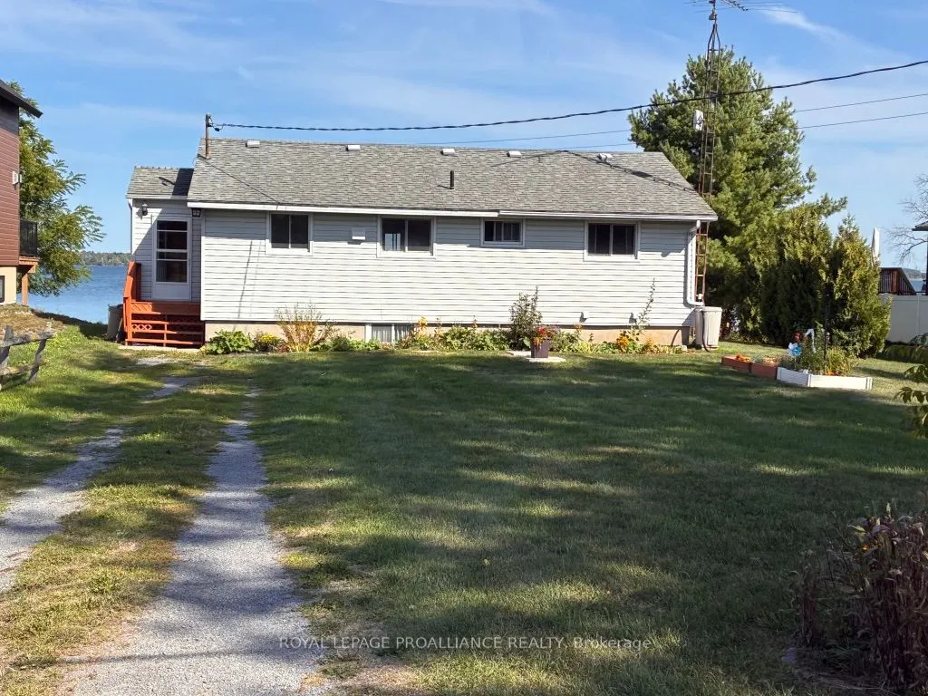 211 Prinyers Cove Crescent