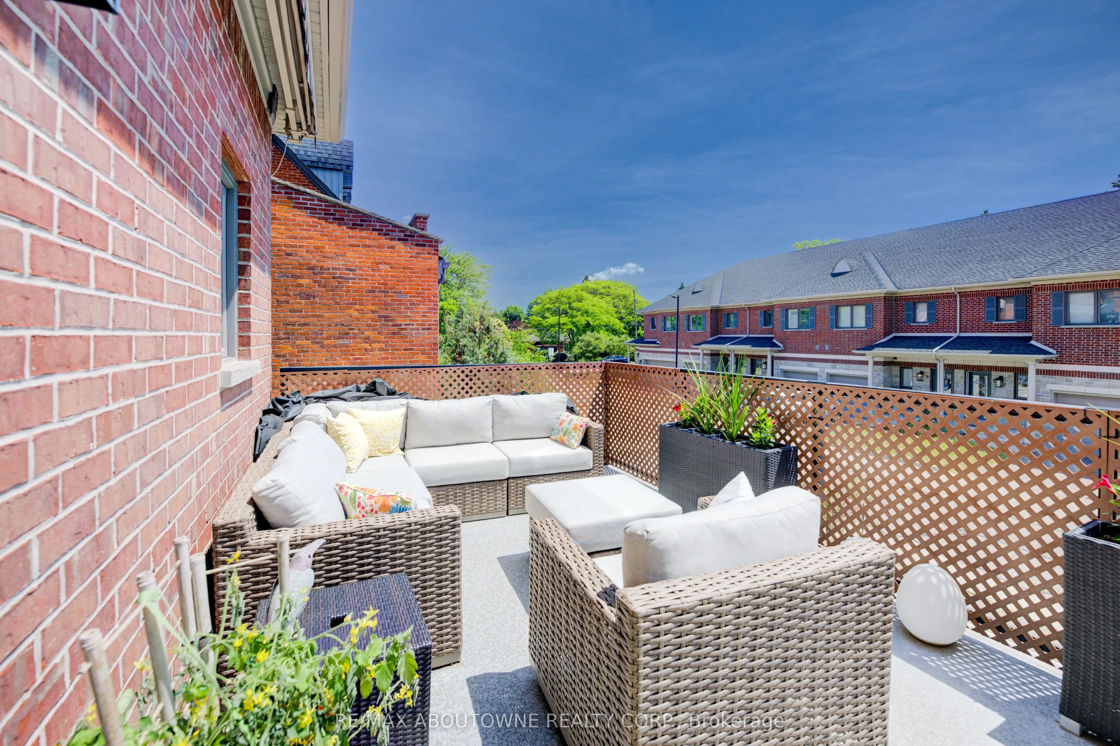 44 Flamboro Street, #7