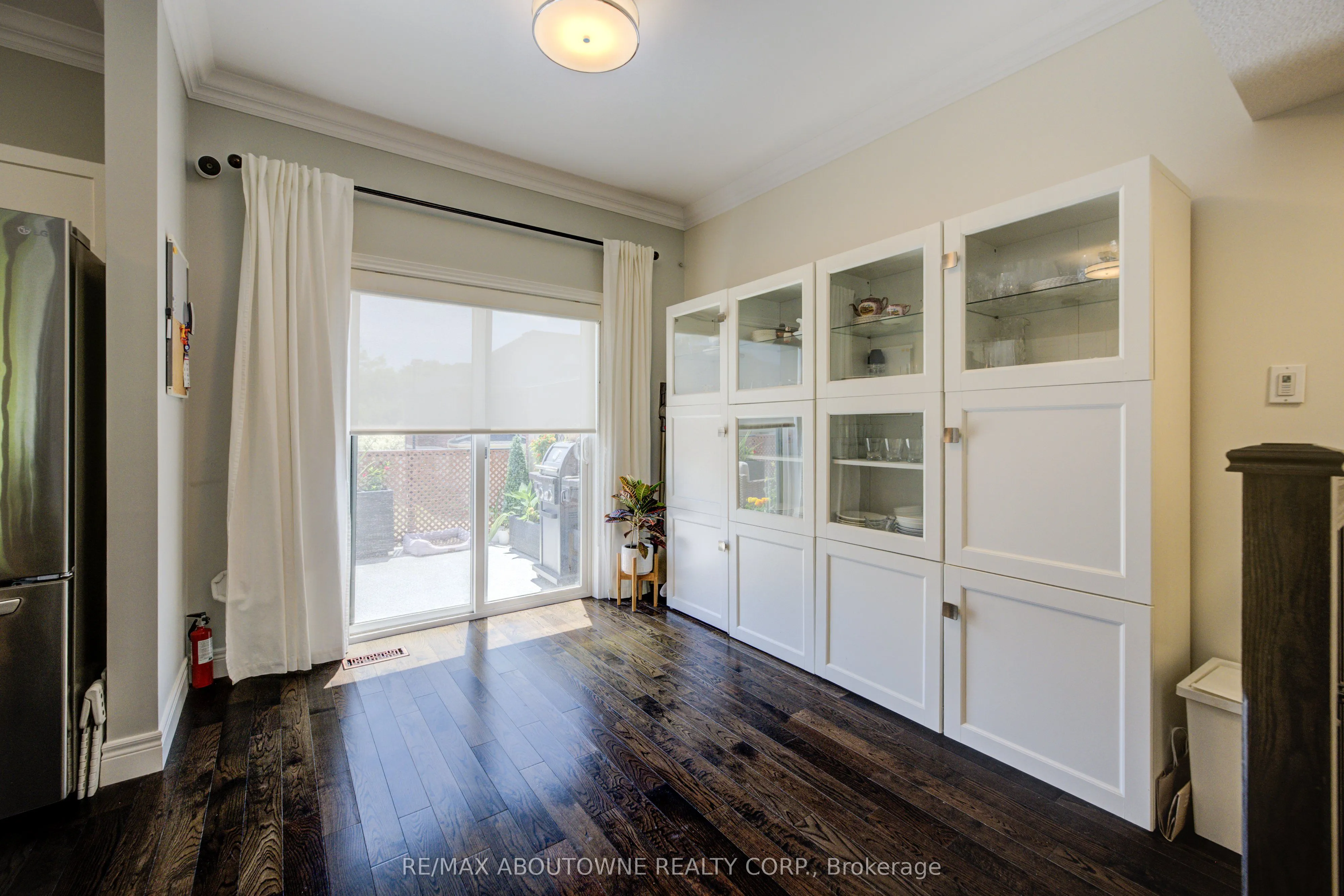 44 Flamboro Street, #7