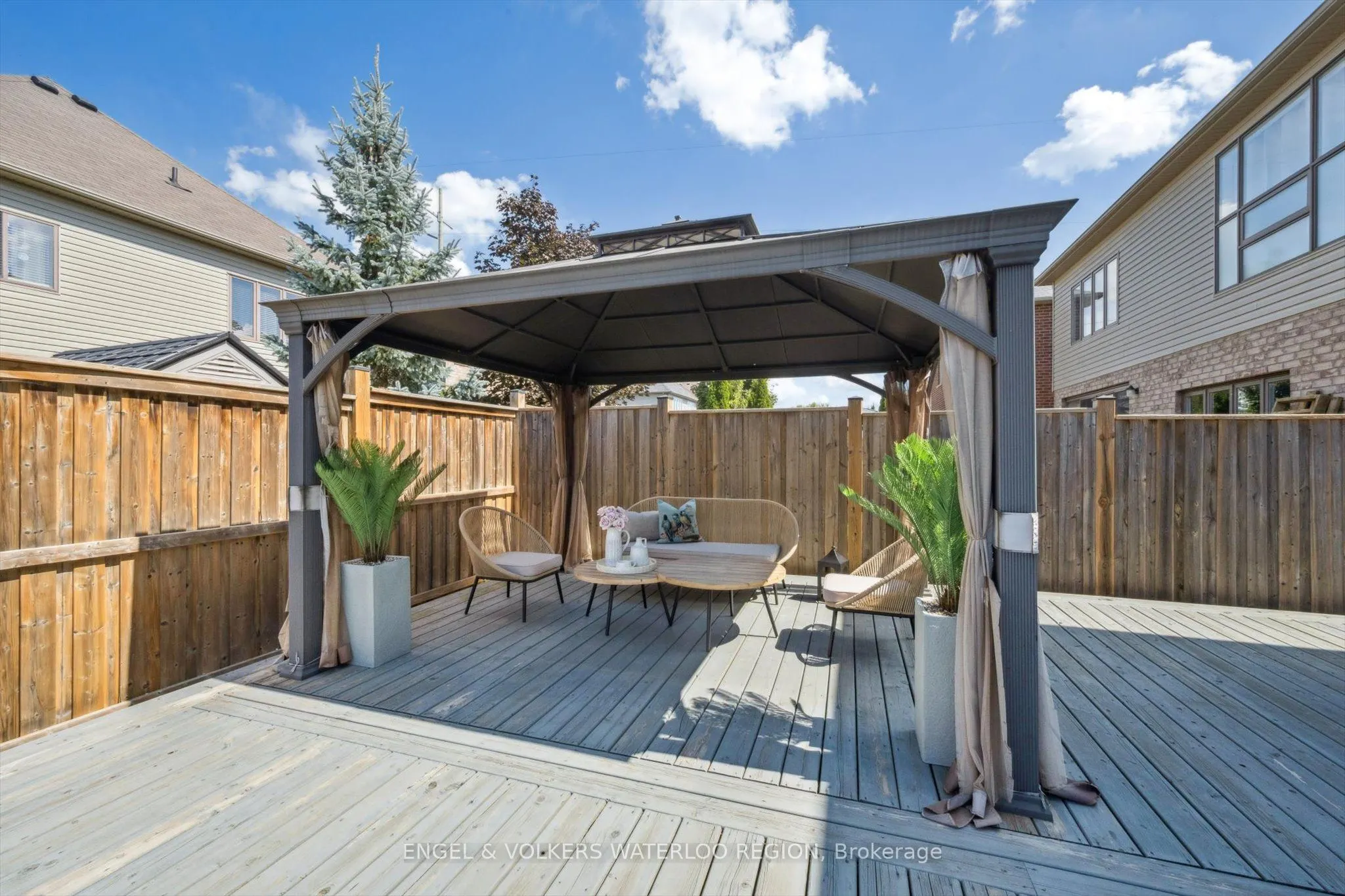 552 Wasaga Crescent
