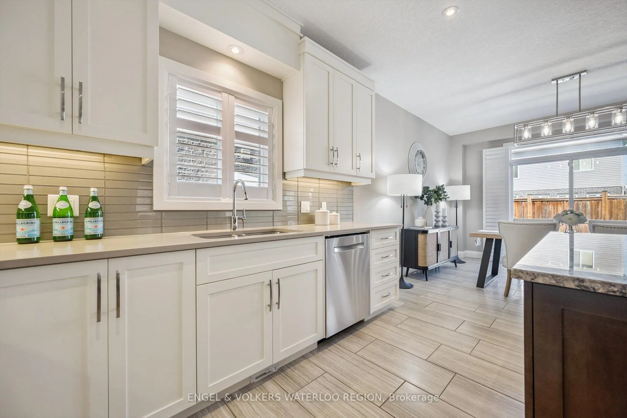 552 Wasaga Crescent