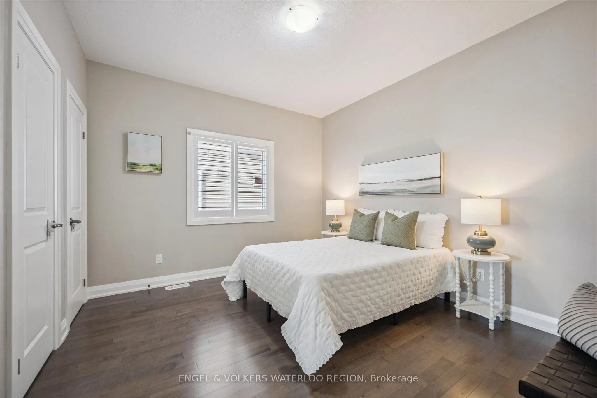 552 Wasaga Crescent