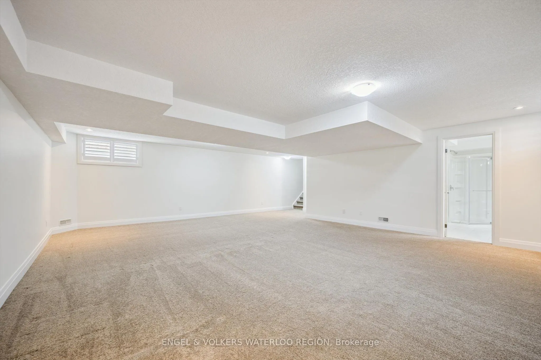 552 Wasaga Crescent