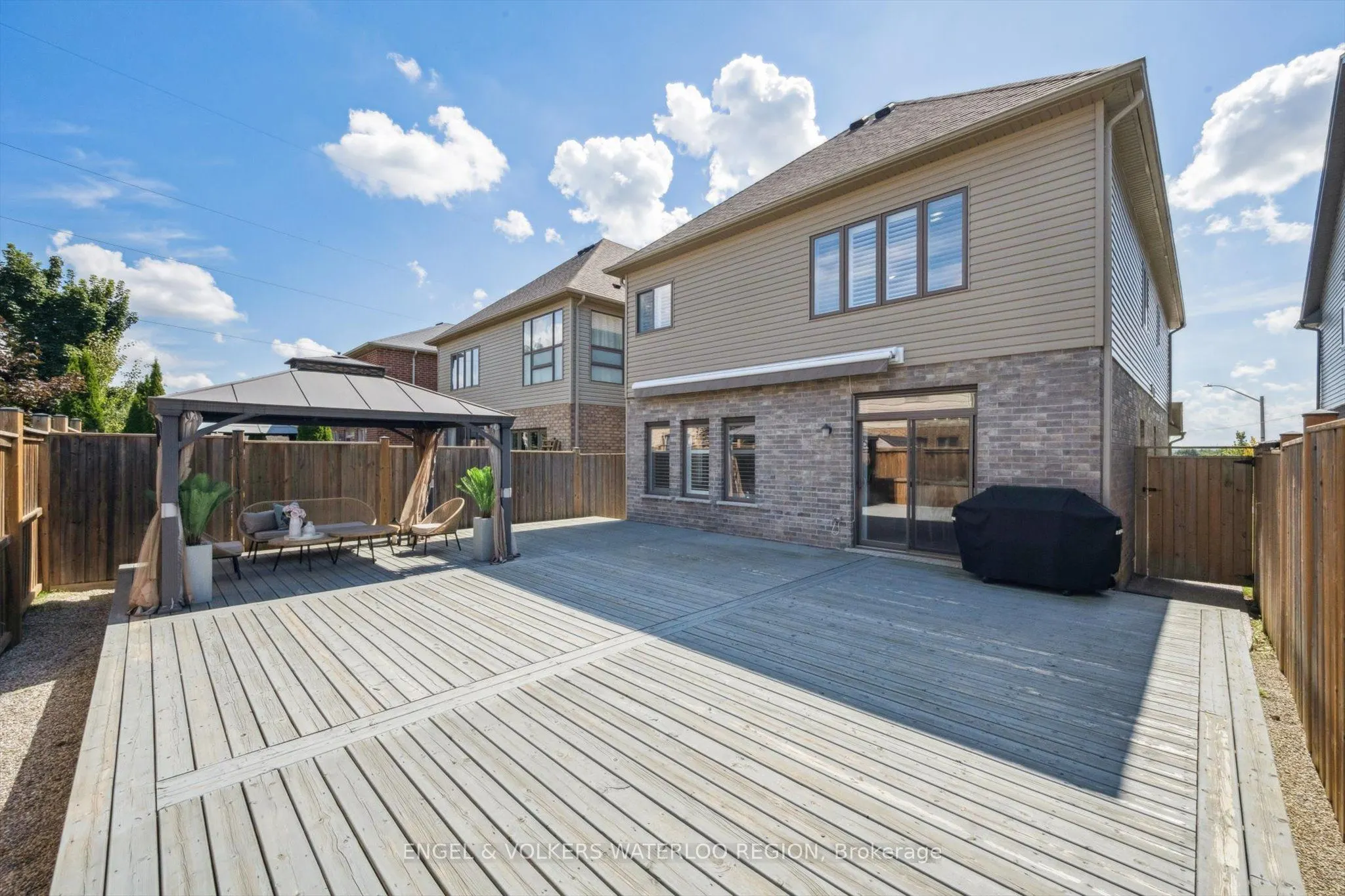 552 Wasaga Crescent