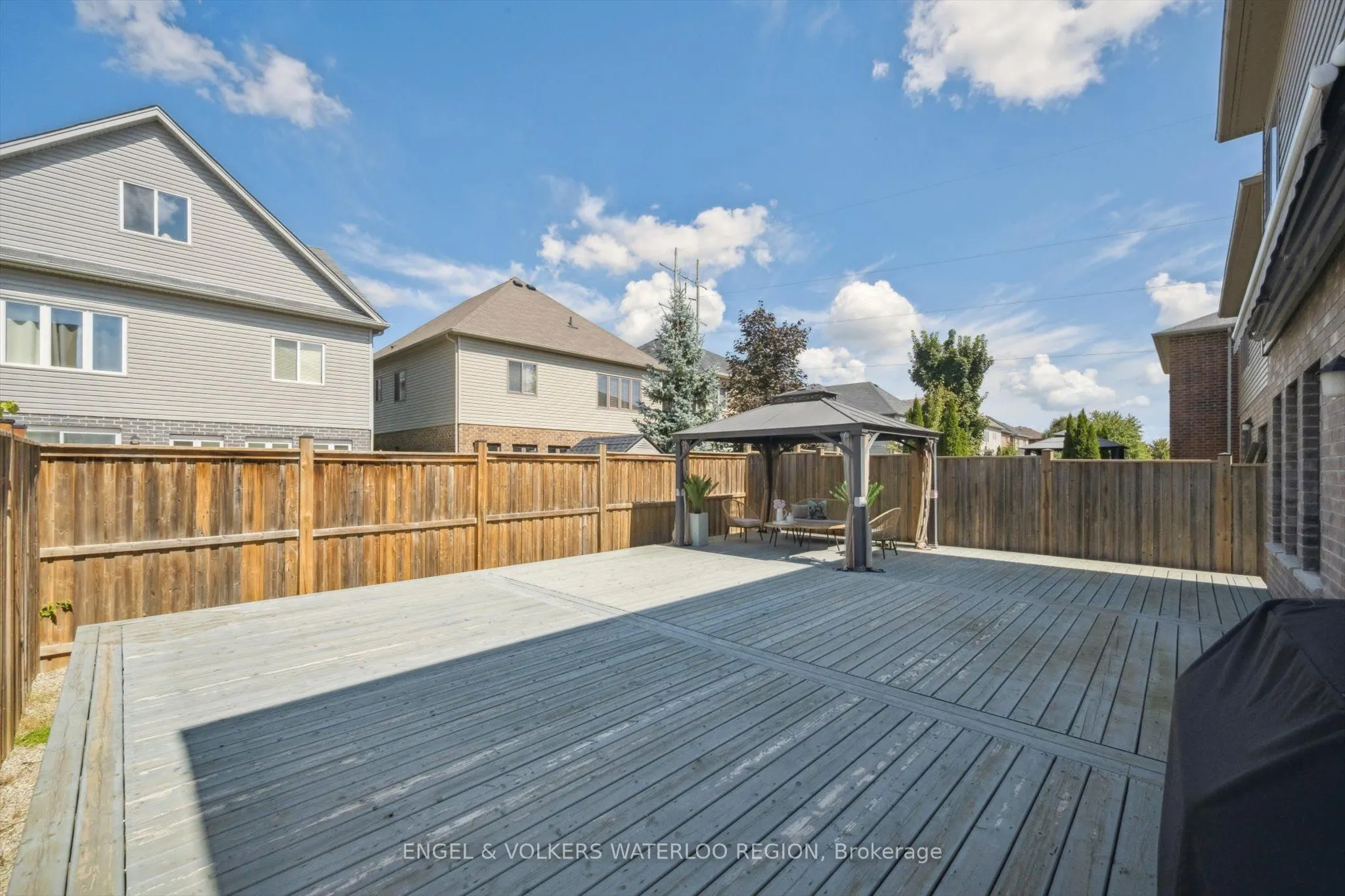 552 Wasaga Crescent