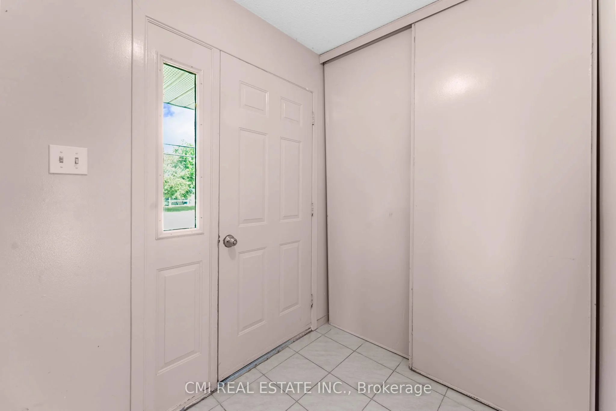 3064 Rue Principale Street