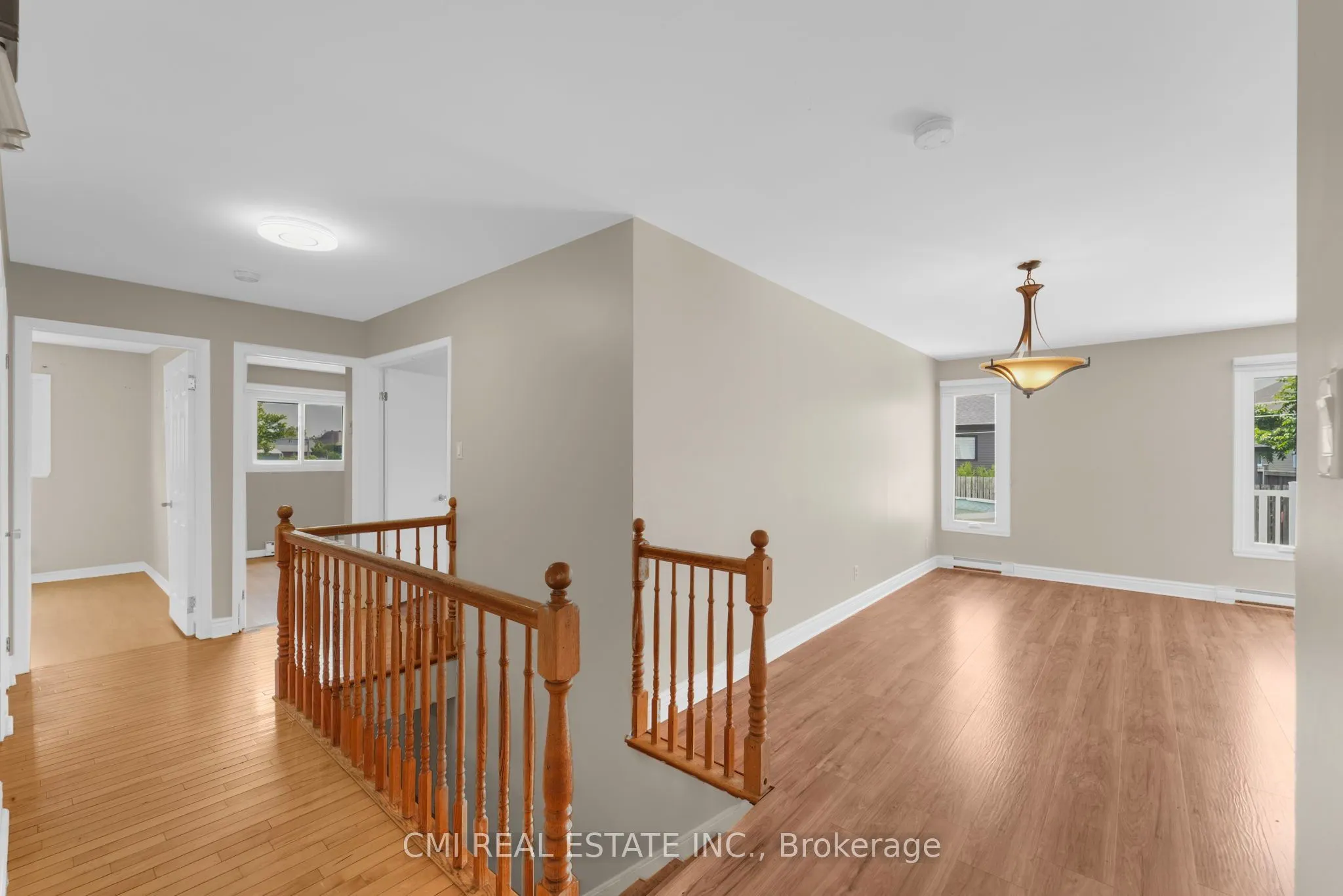 3064 Rue Principale Street