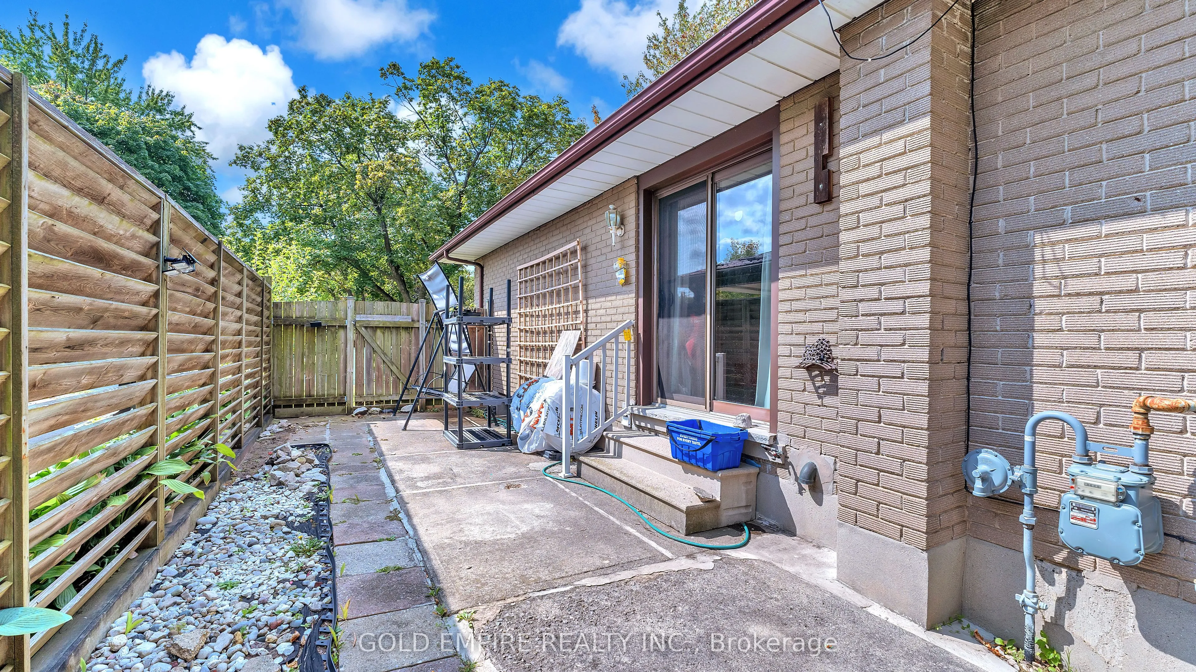 1058 Apache Road