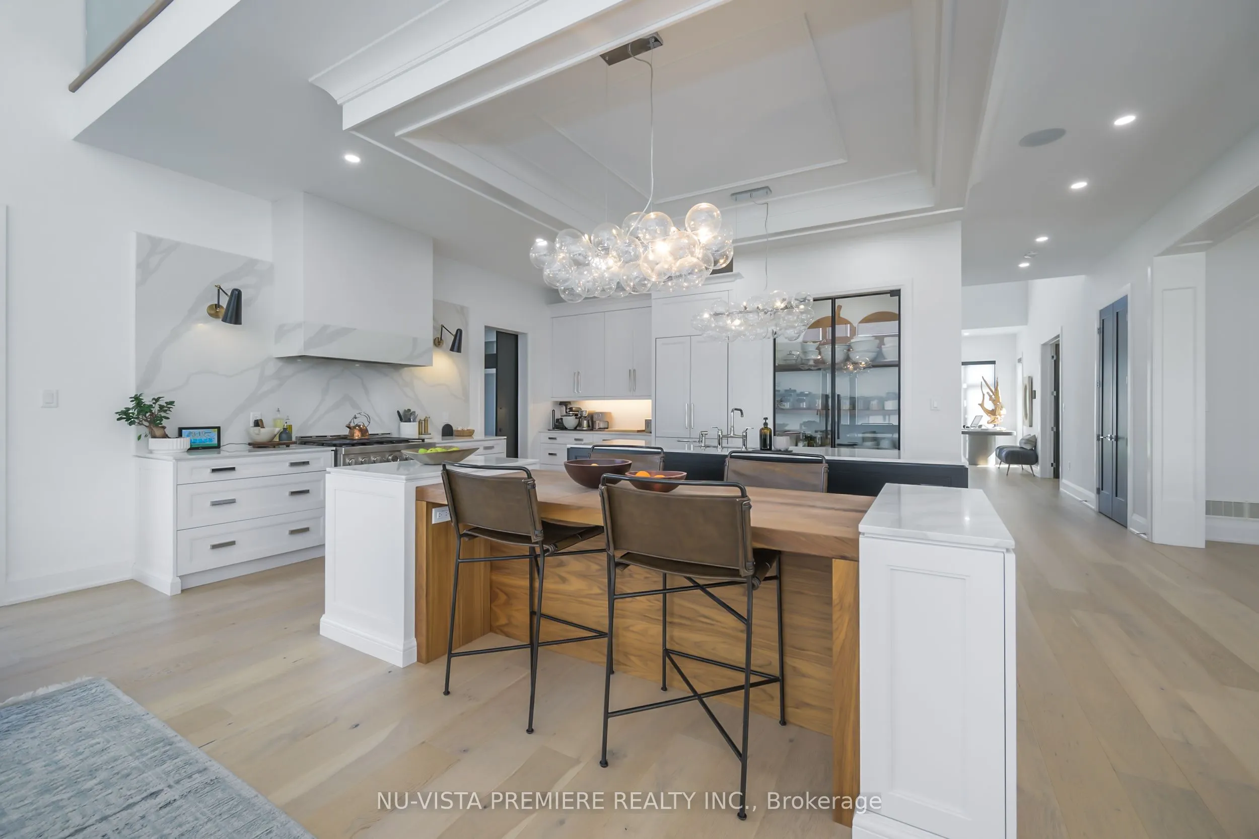 7501 Silver Creek Crescent