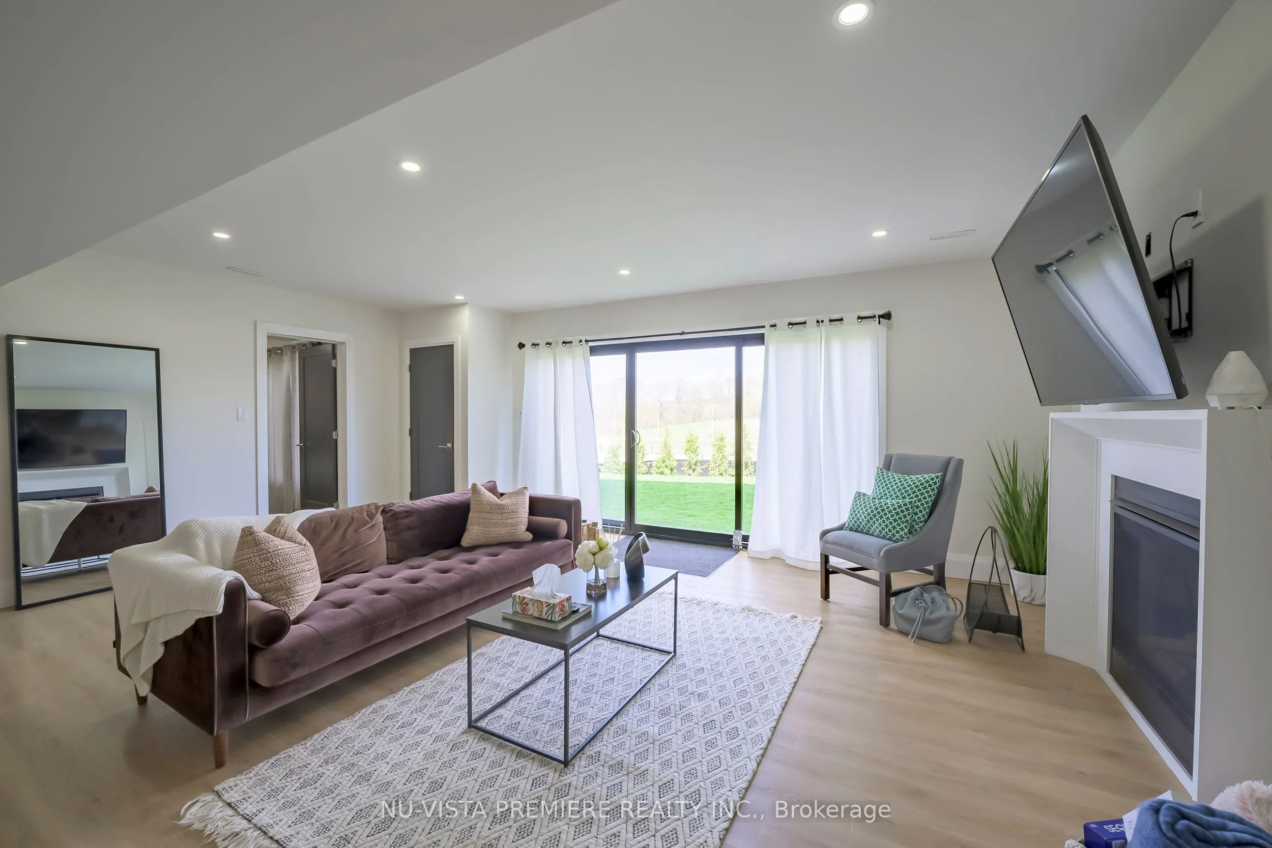 7501 Silver Creek Crescent