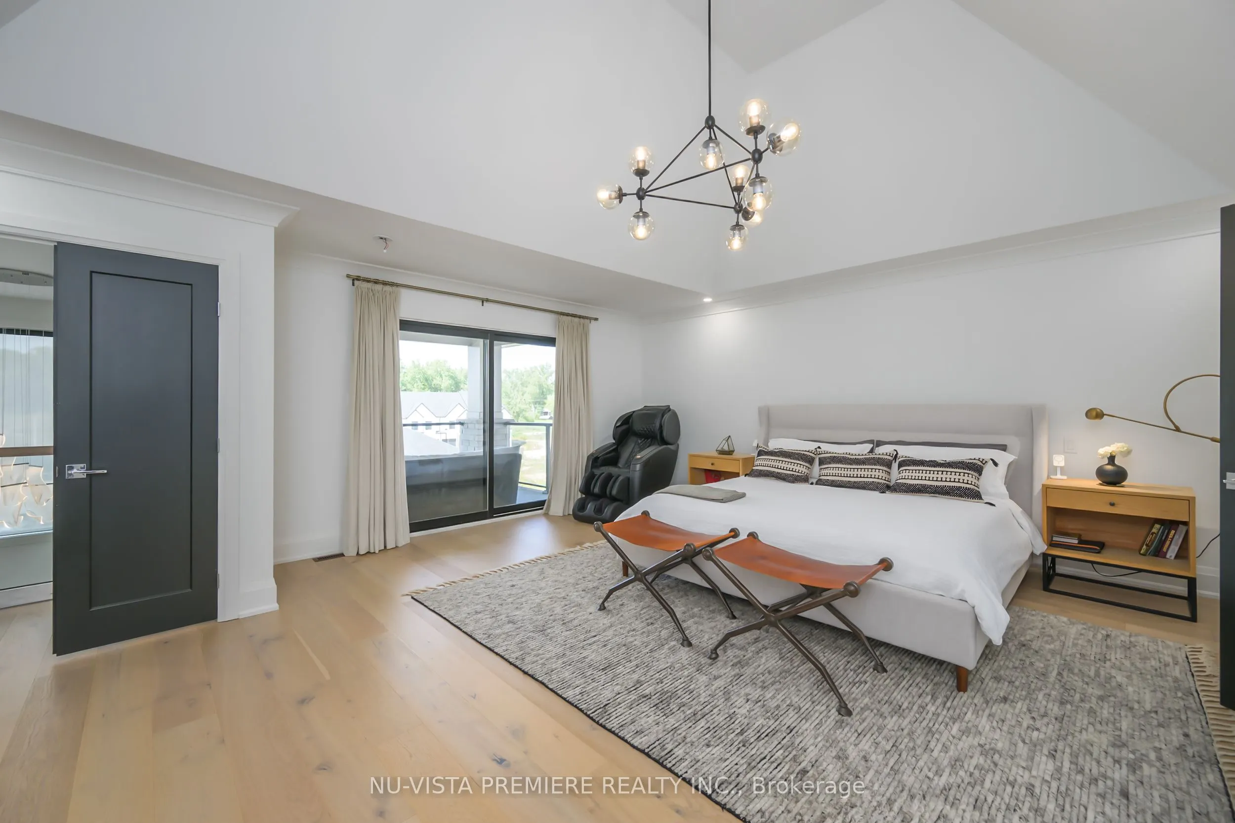 7501 Silver Creek Crescent