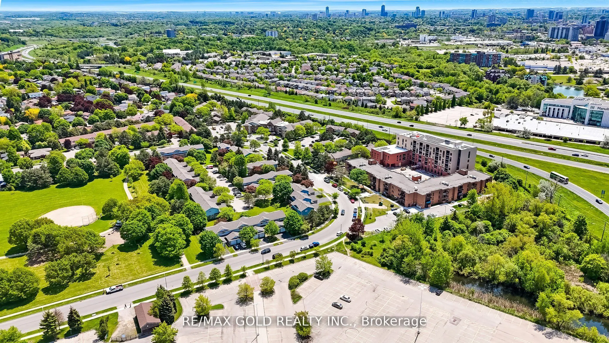 405 Kingscourt Drive, #6