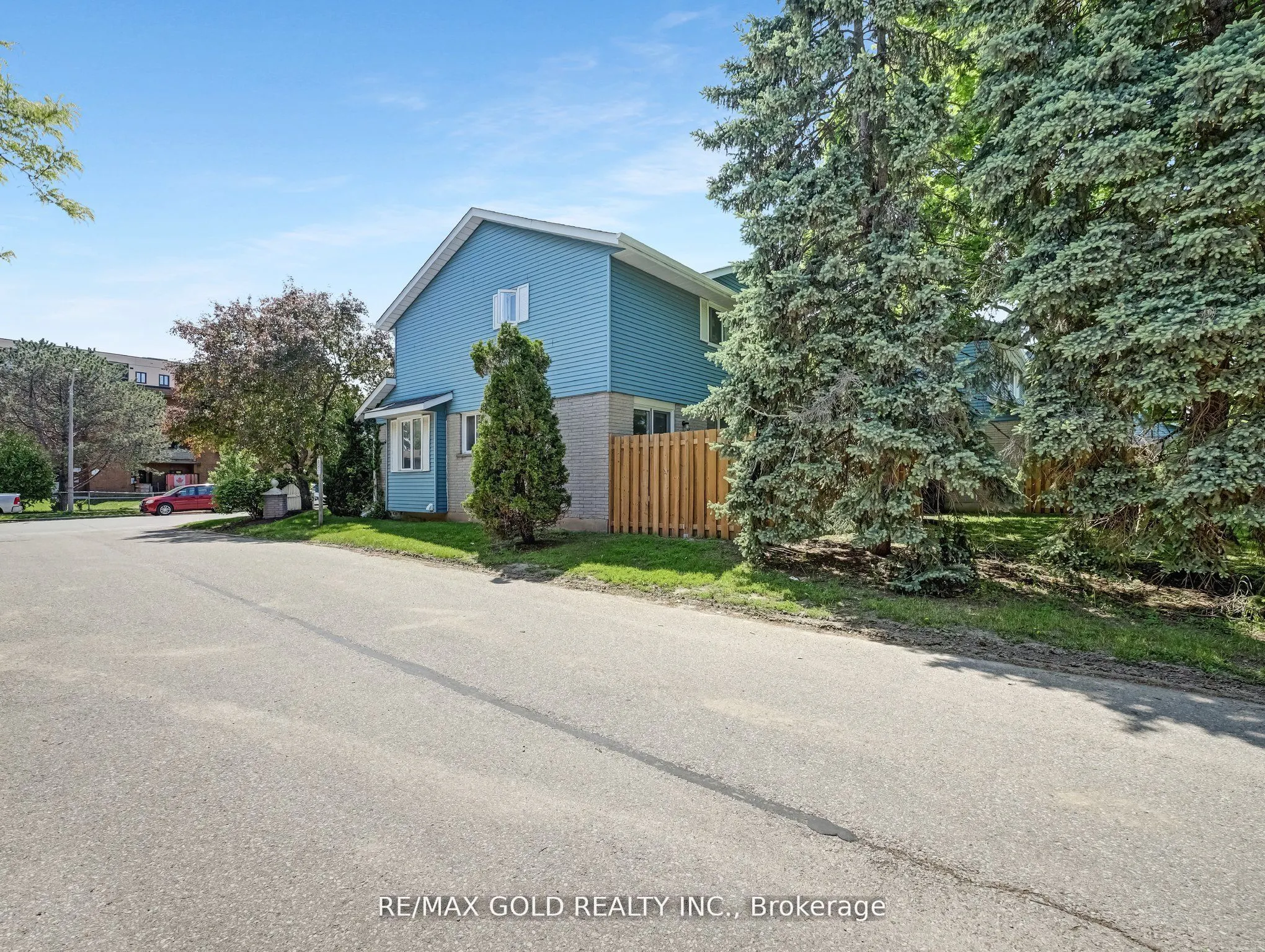 405 Kingscourt Drive, #6