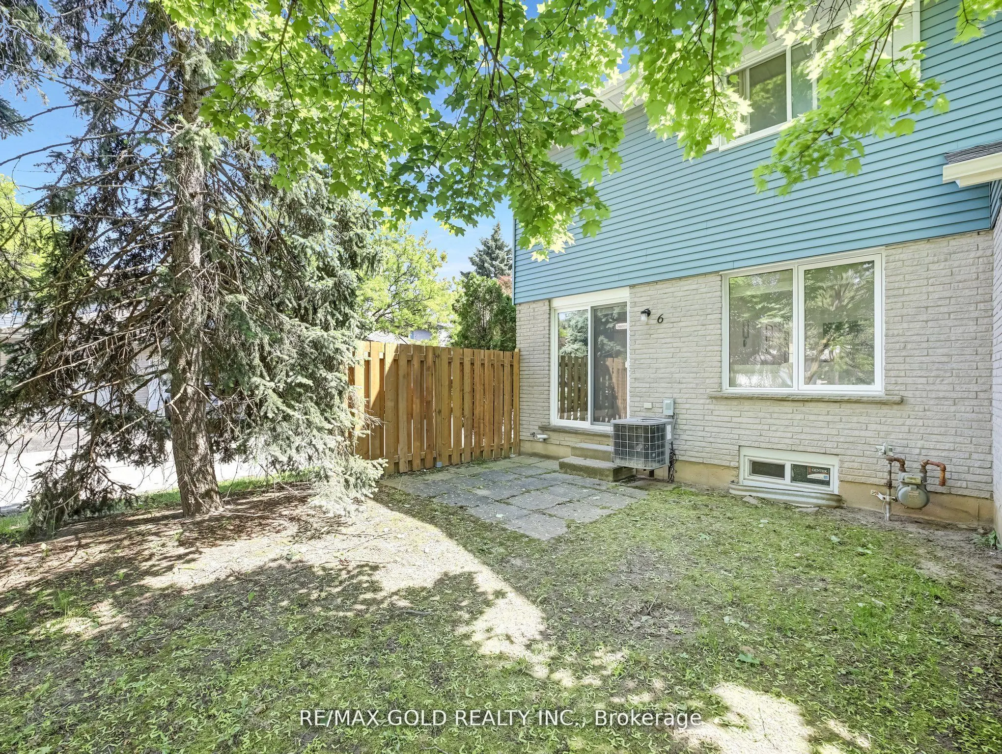 405 Kingscourt Drive, #6