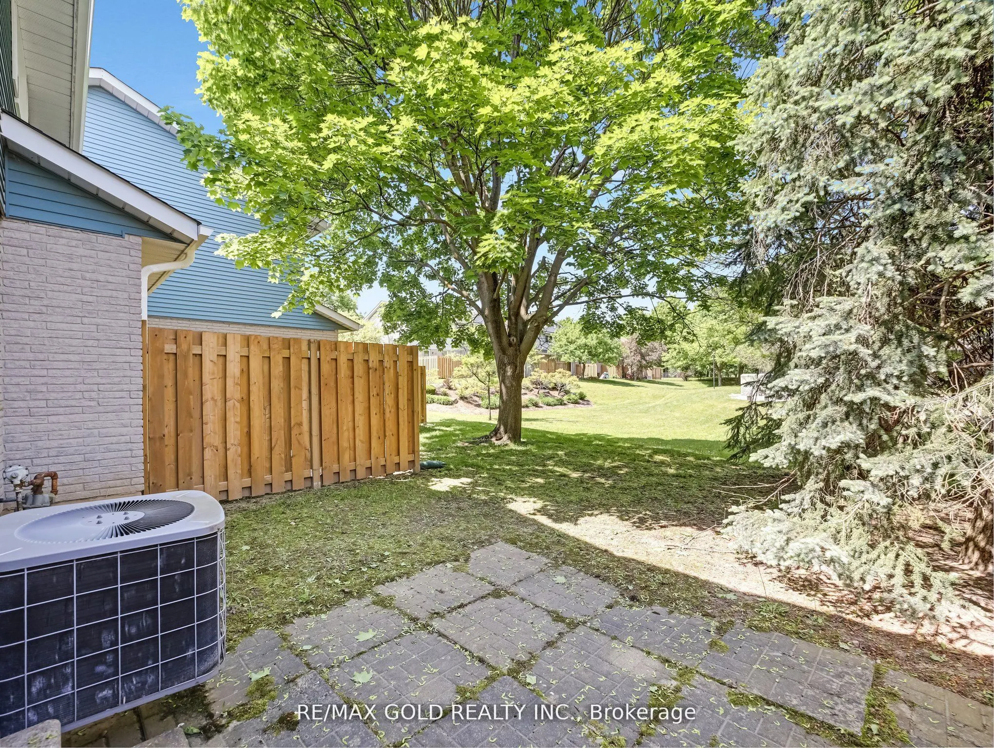 405 Kingscourt Drive, #6